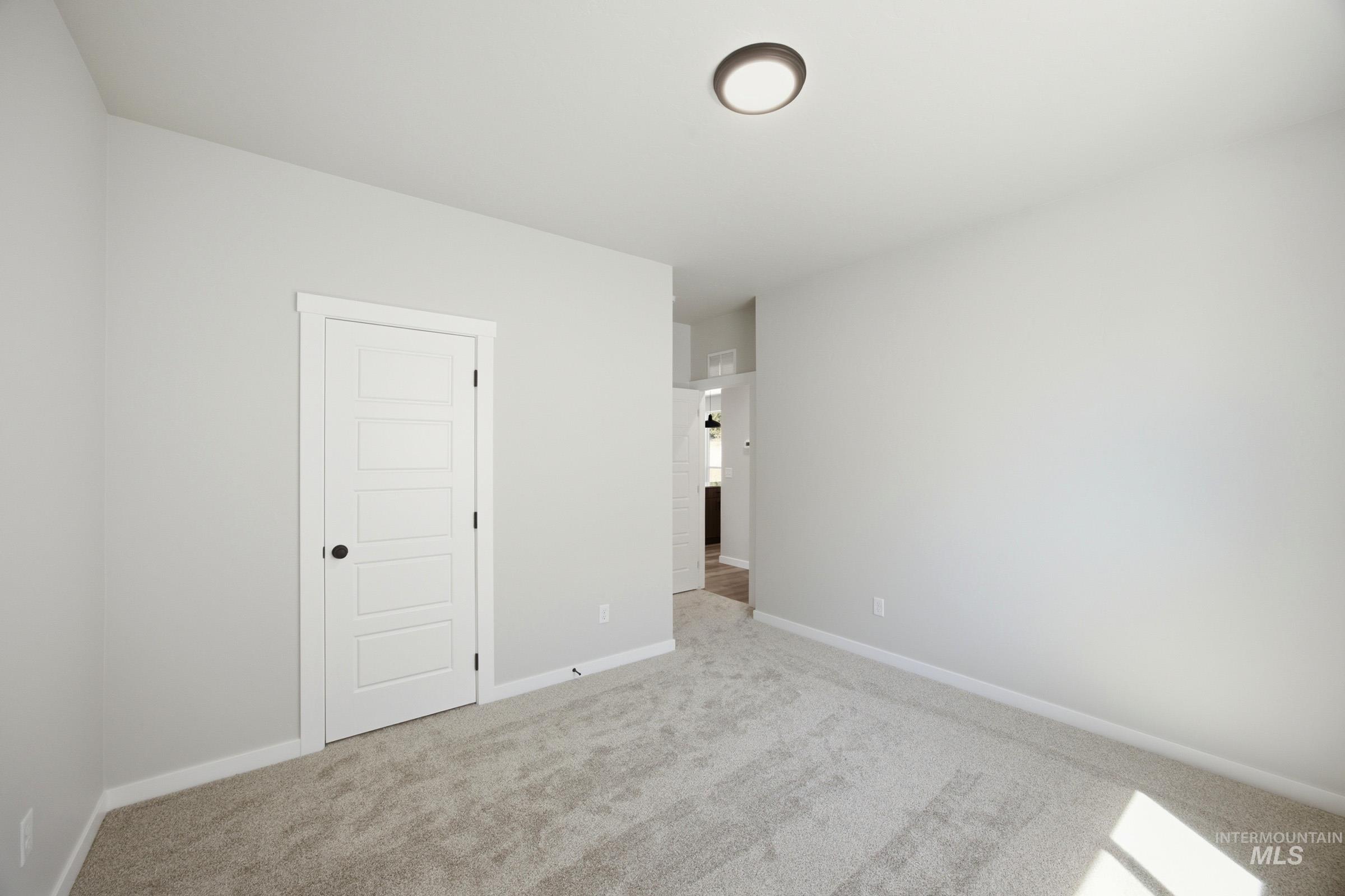 11702 W Snow Flower Dr, Star, Idaho 83669, 3 Bedrooms, 2 Bathrooms, Residential For Sale, Price $589,990,MLS 98991820