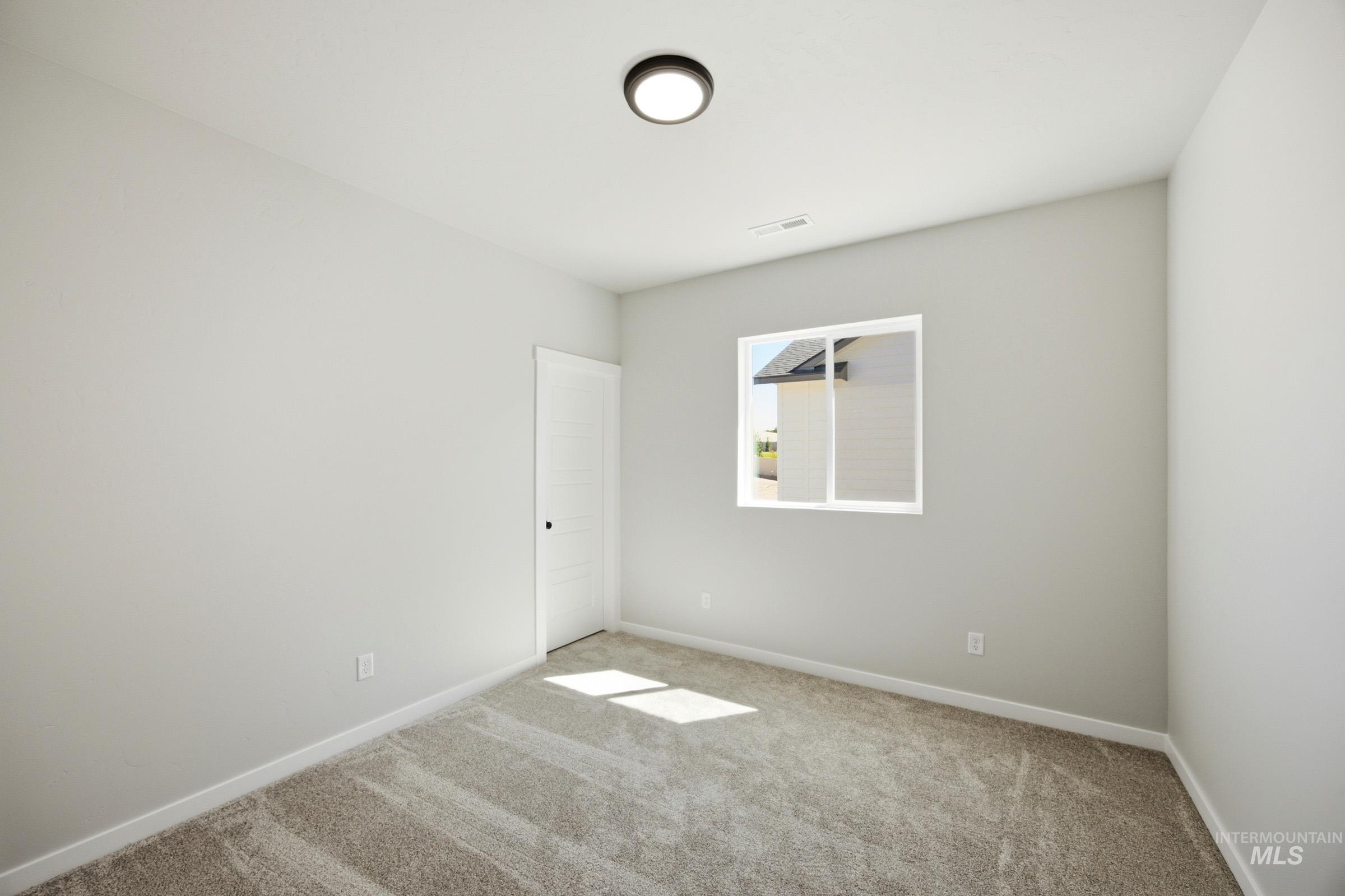 11702 W Snow Flower Dr, Star, Idaho 83669, 3 Bedrooms, 2 Bathrooms, Residential For Sale, Price $589,990,MLS 98991820