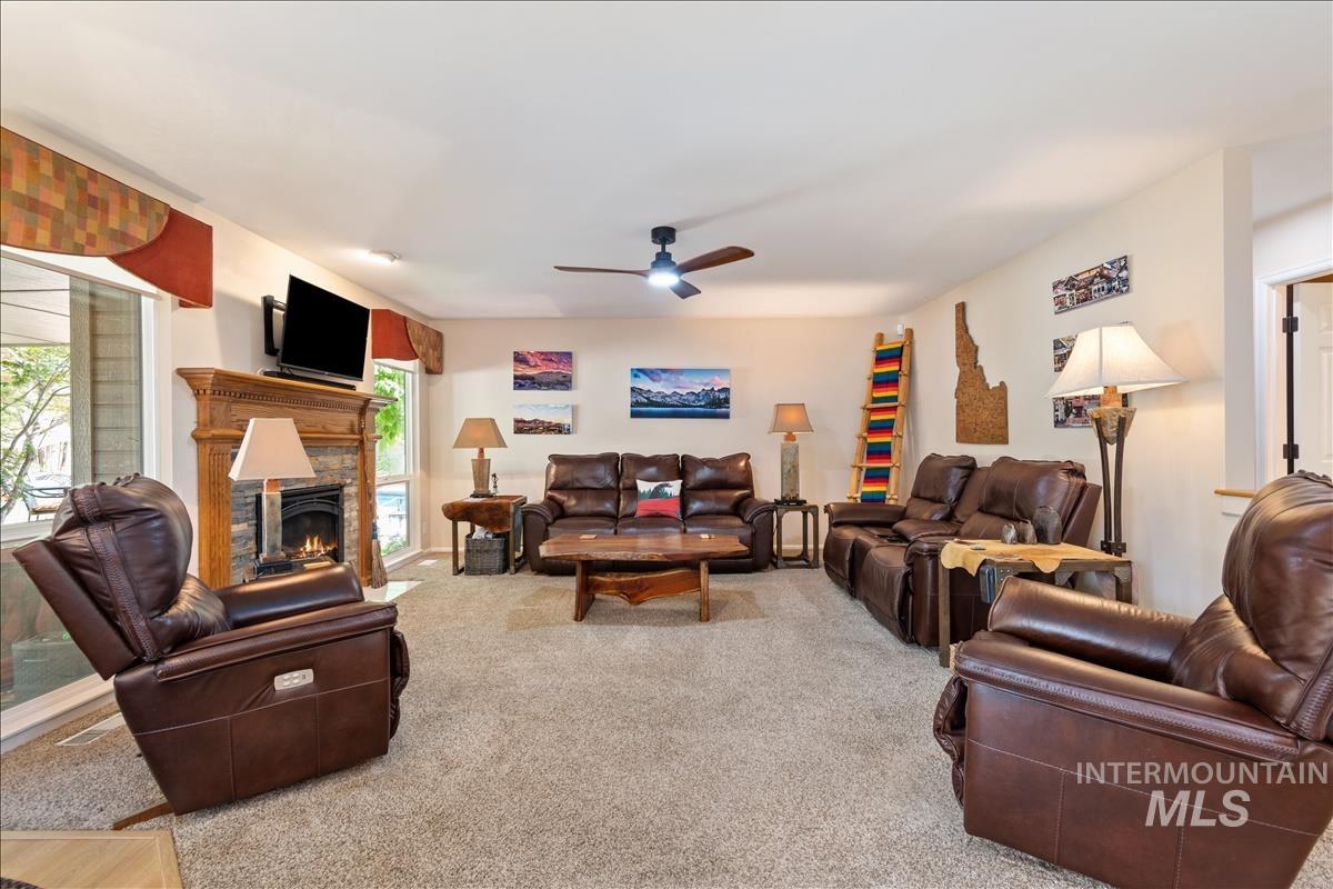 13386 W Woodspring Ct, Boise, Idaho 83713, 5 Bedrooms, 4 Bathrooms, Residential For Sale, Price $925,000,MLS 98991823