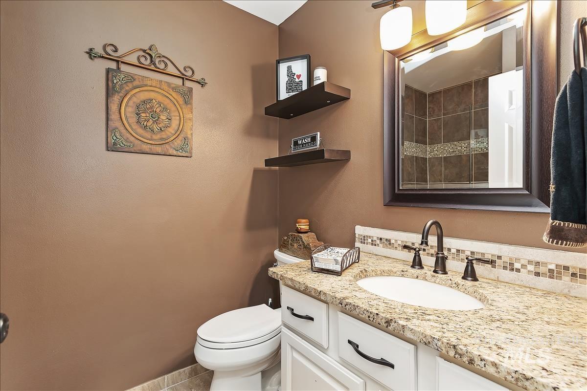 13386 W Woodspring Ct, Boise, Idaho 83713, 5 Bedrooms, 4 Bathrooms, Residential For Sale, Price $925,000,MLS 98991823