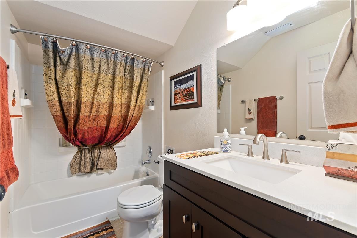 13386 W Woodspring Ct, Boise, Idaho 83713, 5 Bedrooms, 4 Bathrooms, Residential For Sale, Price $925,000,MLS 98991823