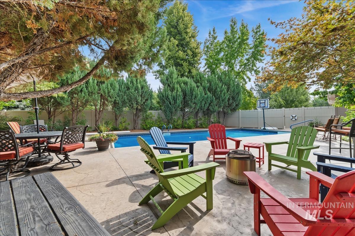13386 W Woodspring Ct, Boise, Idaho 83713, 5 Bedrooms, 4 Bathrooms, Residential For Sale, Price $925,000,MLS 98991823