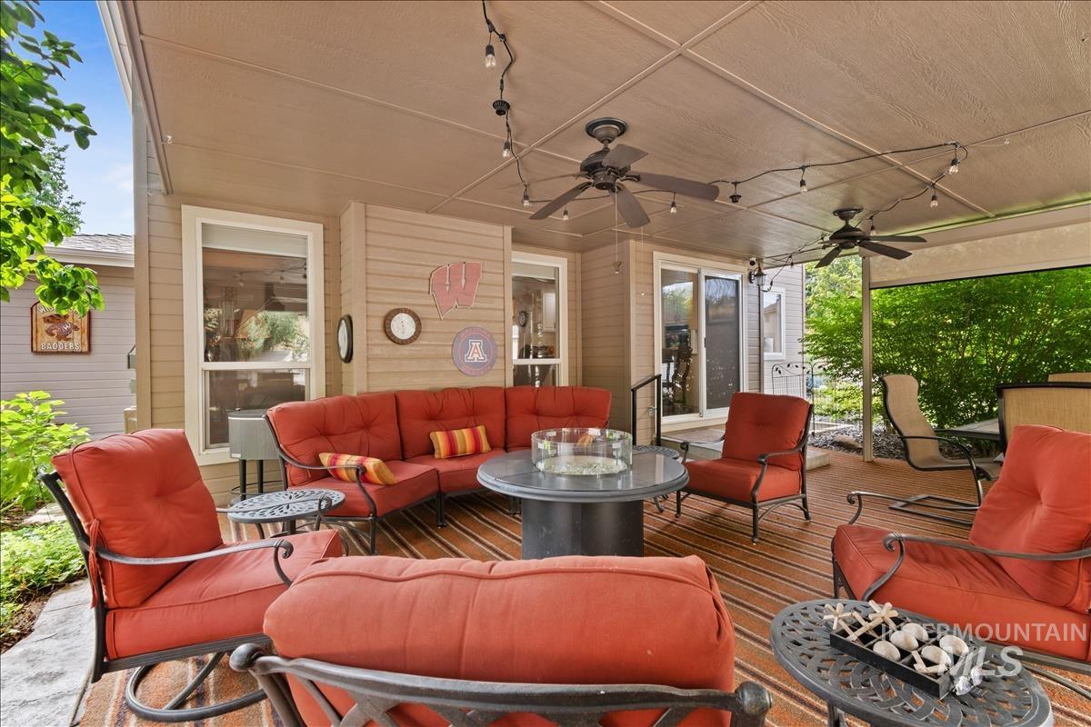 13386 W Woodspring Ct, Boise, Idaho 83713, 5 Bedrooms, 4 Bathrooms, Residential For Sale, Price $925,000,MLS 98991823