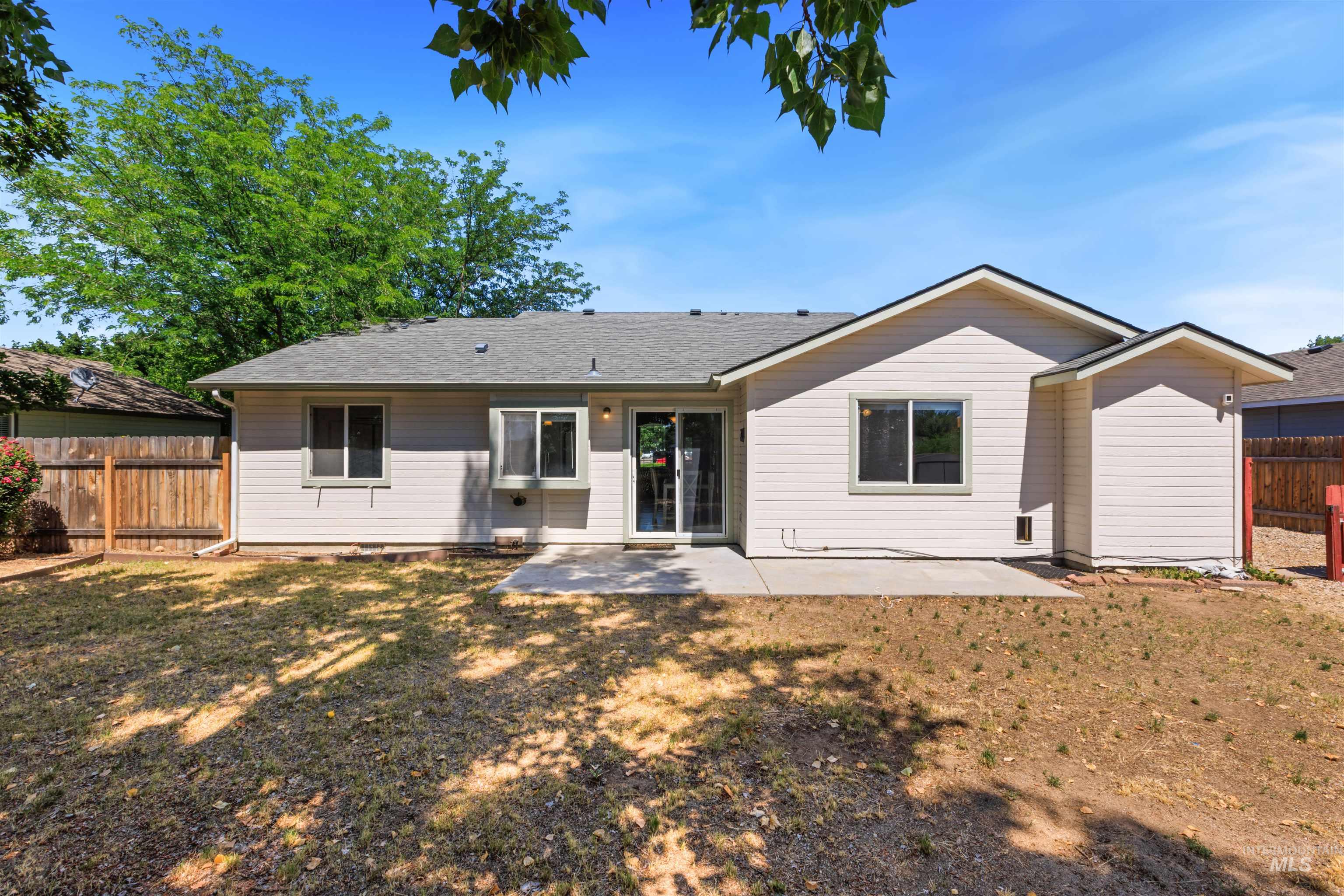 2599 N Old Stone Way, Meridian, Idaho 83646, 4 Bedrooms, 2 Bathrooms, Residential For Sale, Price $435,000,MLS 98991825