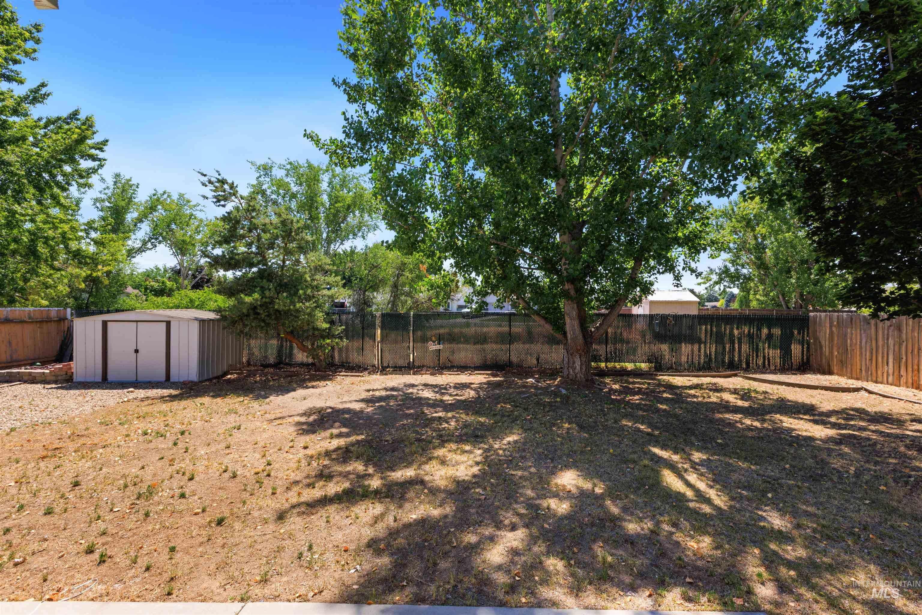 2599 N Old Stone Way, Meridian, Idaho 83646, 4 Bedrooms, 2 Bathrooms, Residential For Sale, Price $435,000,MLS 98991825
