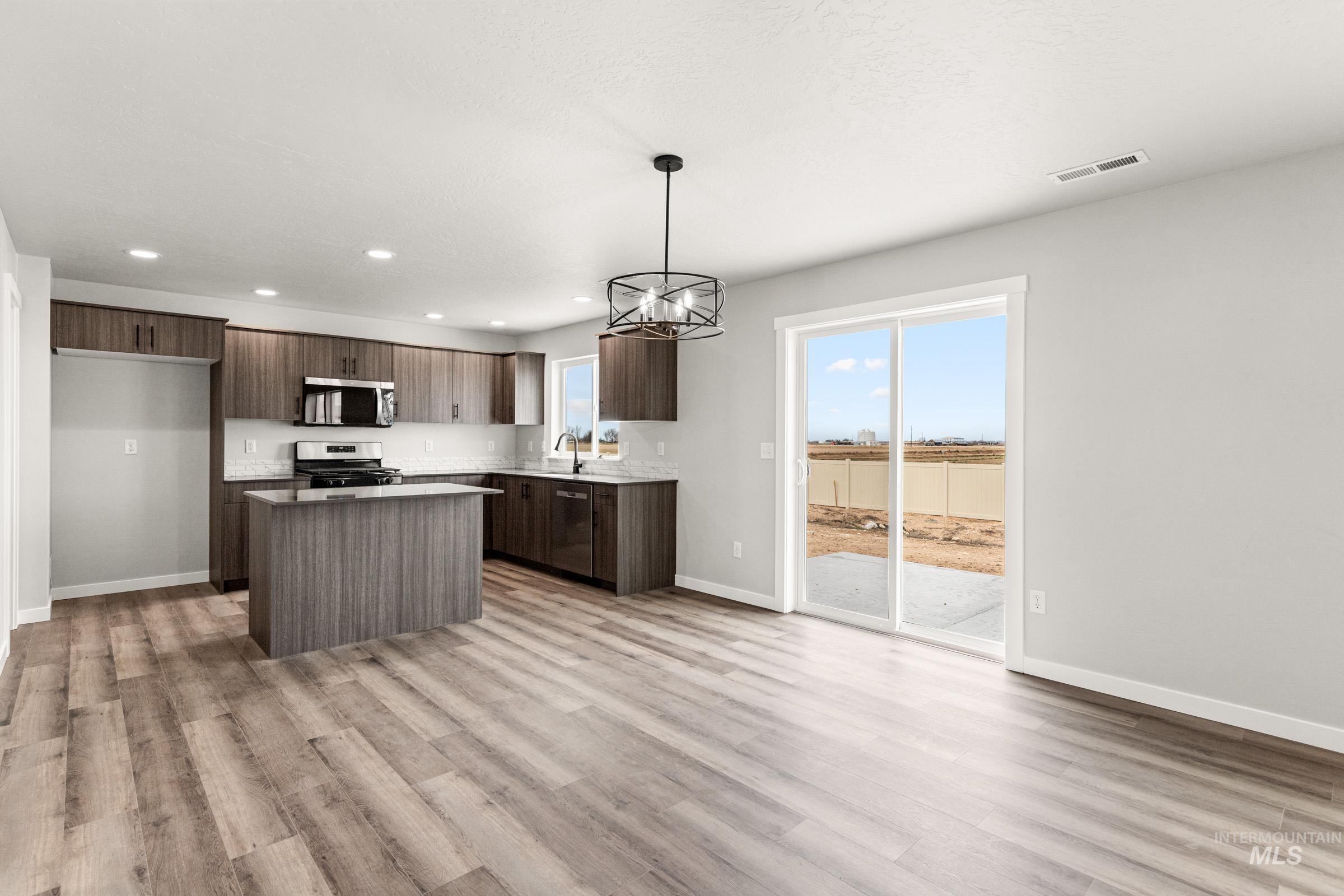 8277 E Presley Ct, Nampa, Idaho 83687, 4 Bedrooms, 2.5 Bathrooms, Residential For Sale, Price $459,990,MLS 98991826