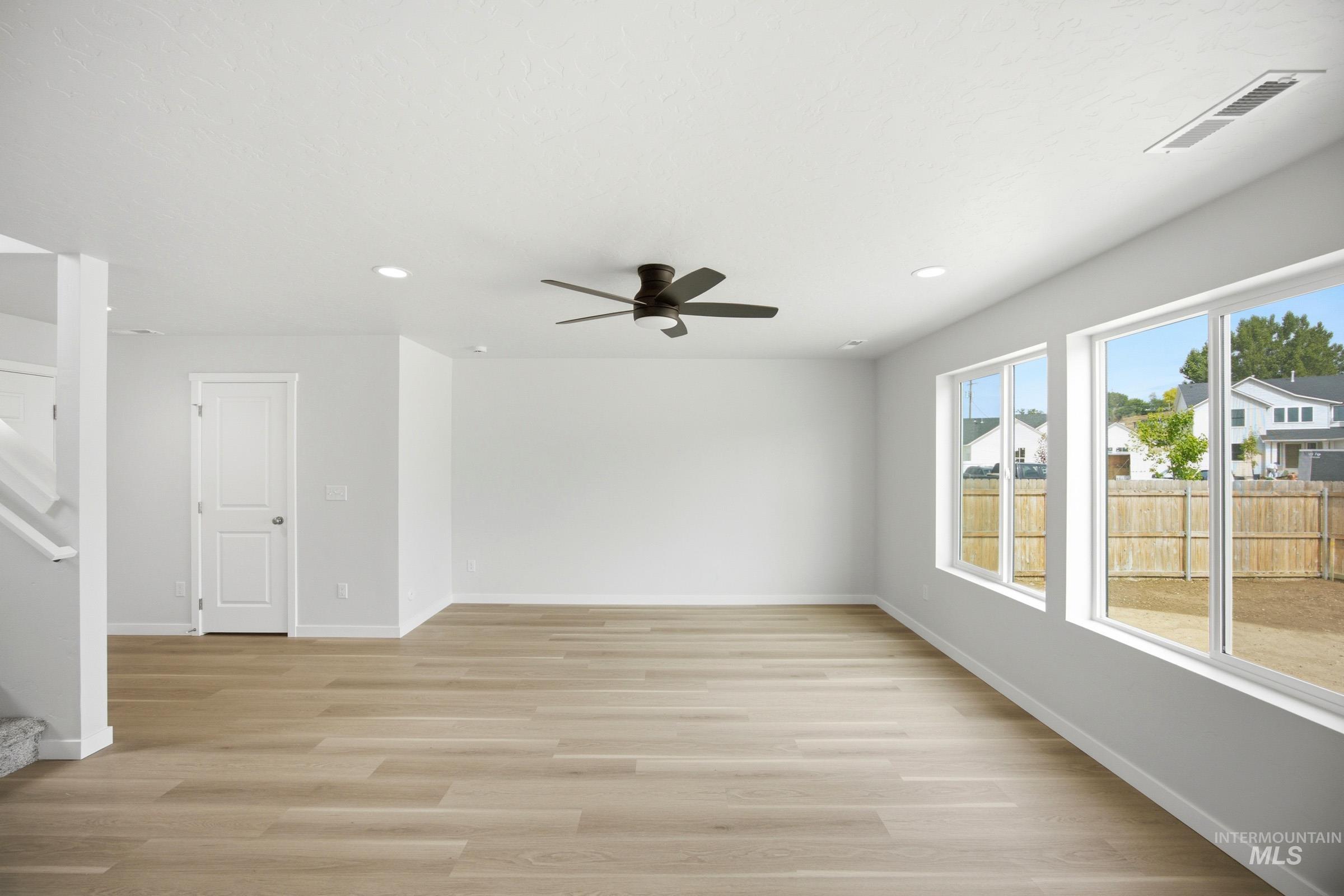 1424 Sunday River St, Middleton, Idaho 83644, 3 Bedrooms, 2.5 Bathrooms, Residential For Sale, Price $434,990, 98991827