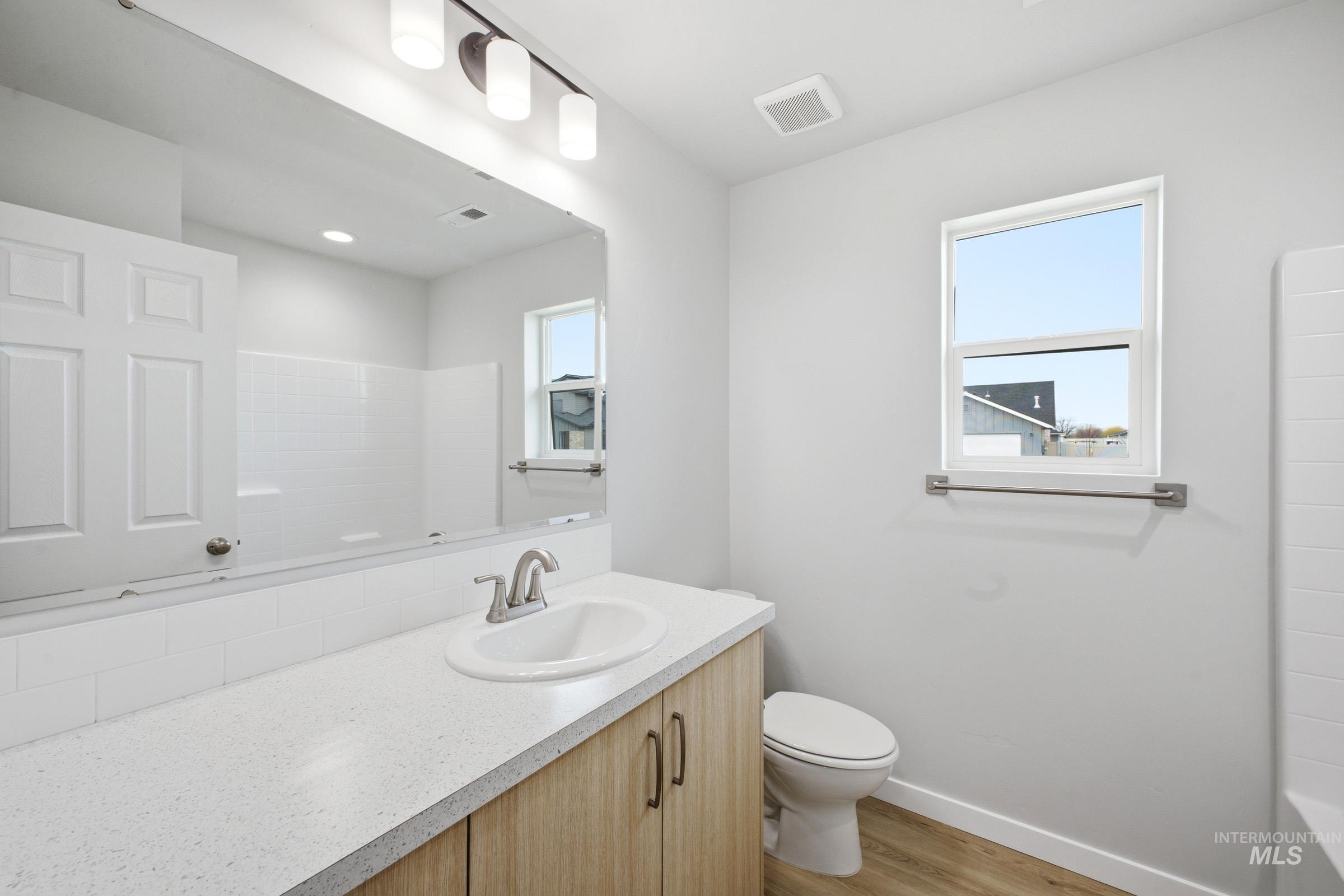 1598 Sunday River St, Middleton, Idaho 83644, 3 Bedrooms, 2 Bathrooms, Residential For Sale, Price $419,990,MLS 98991828