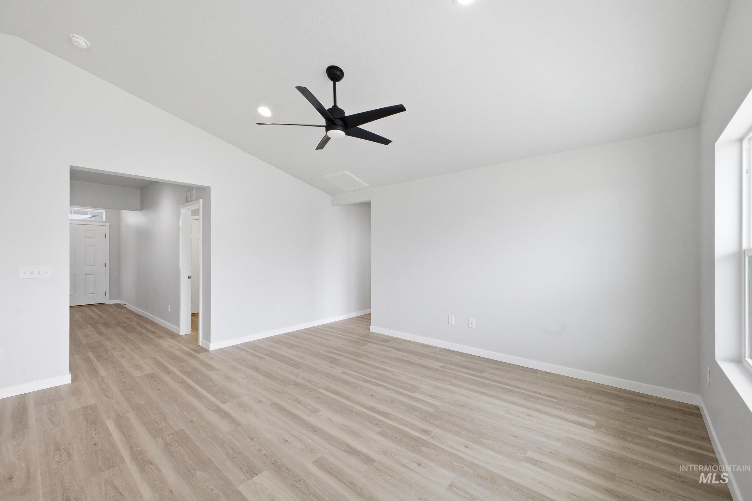 1598 Sunday River St, Middleton, Idaho 83644, 3 Bedrooms, 2 Bathrooms, Residential For Sale, Price $419,990,MLS 98991828