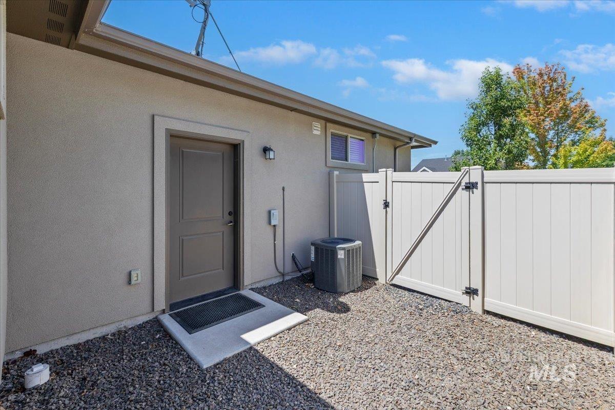 3495 E Girdner Dr., Meridian, Idaho 83642, 3 Bedrooms, 2 Bathrooms, Residential For Sale, Price $499,900,MLS 98991829