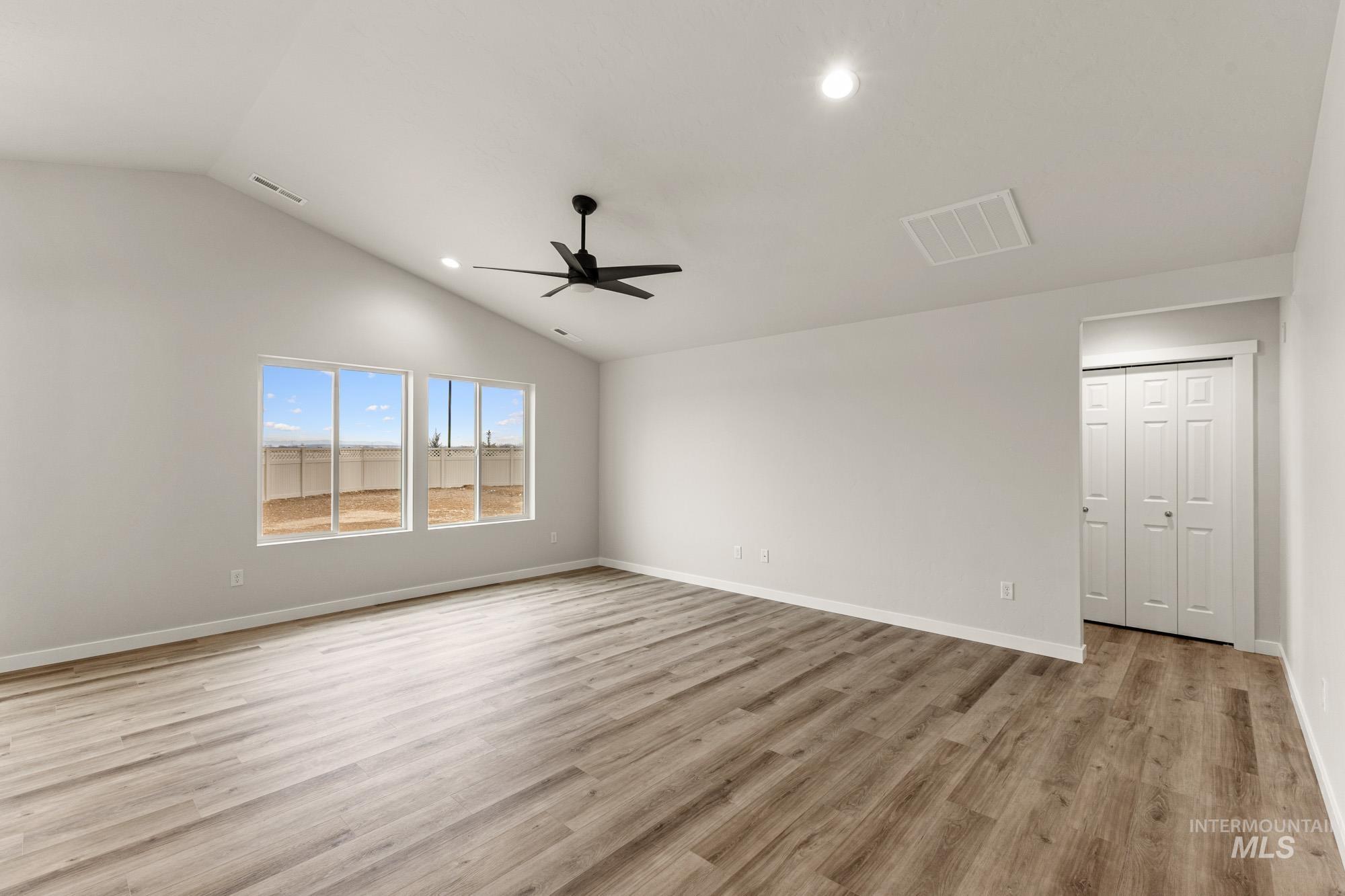 17667 N Raynolds Peak Way, Nampa, Idaho 83687, 3 Bedrooms, 2 Bathrooms, Residential For Sale, Price $454,990,MLS 98991830