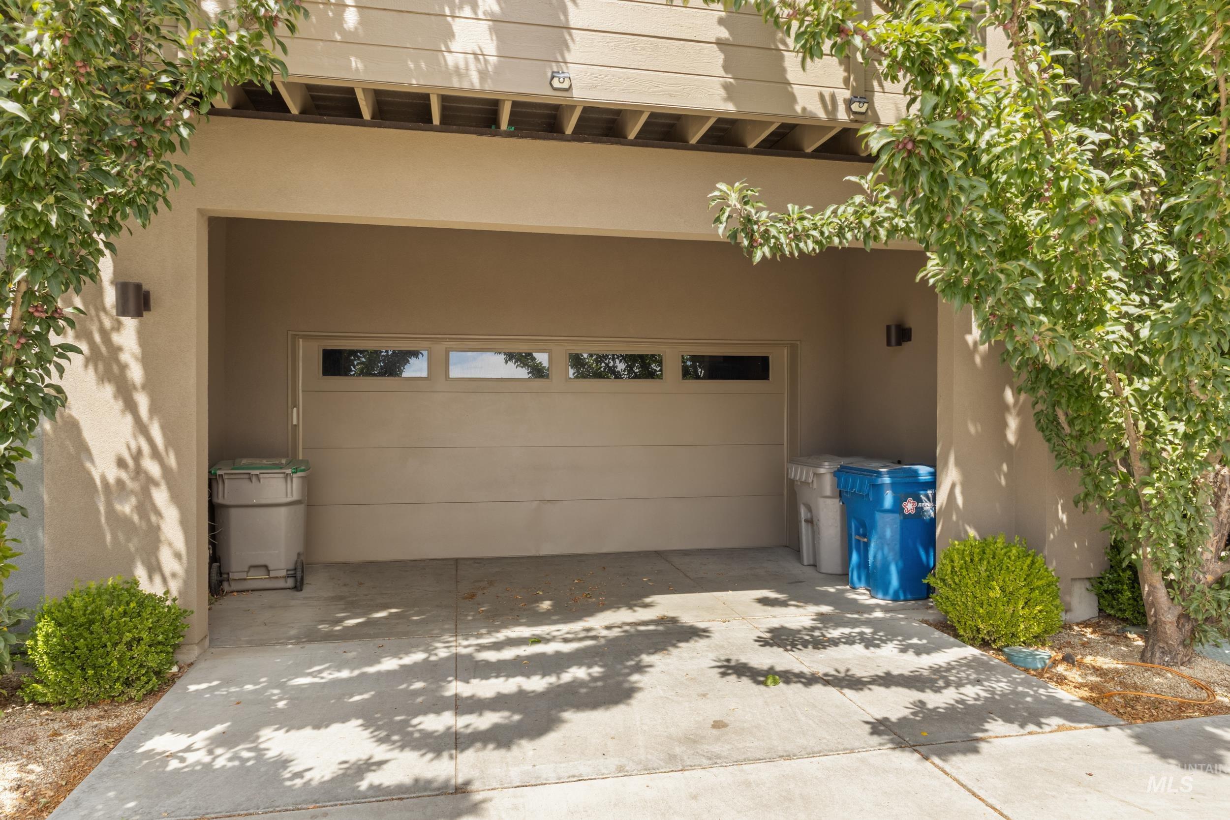 3681 E Parkcenter, Boise, Idaho 83716, 3 Bedrooms, 3.5 Bathrooms, Residential For Sale, Price $640,000,MLS 98991831
