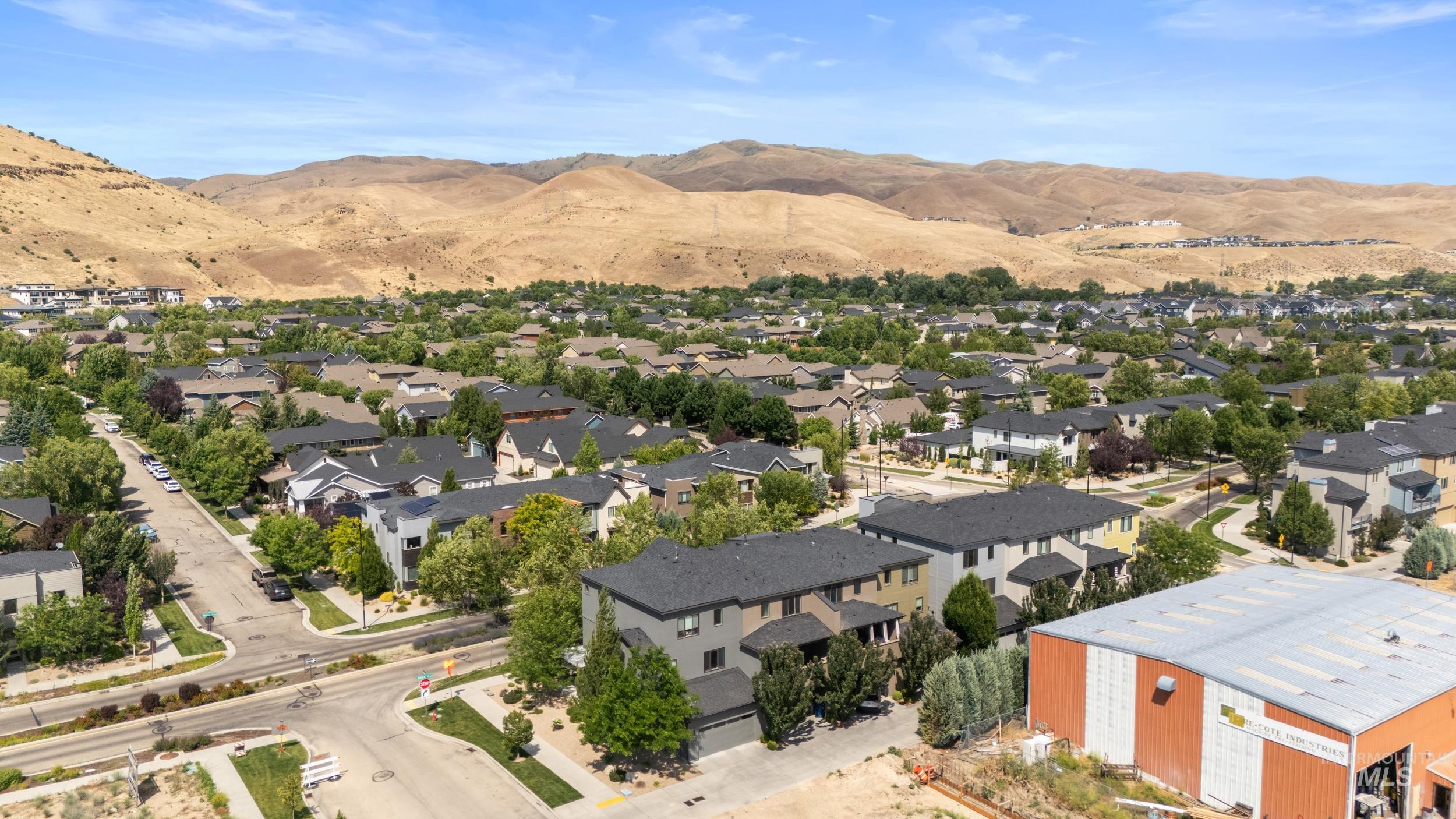 3681 E Parkcenter, Boise, Idaho 83716, 3 Bedrooms, 3.5 Bathrooms, Residential For Sale, Price $640,000,MLS 98991831