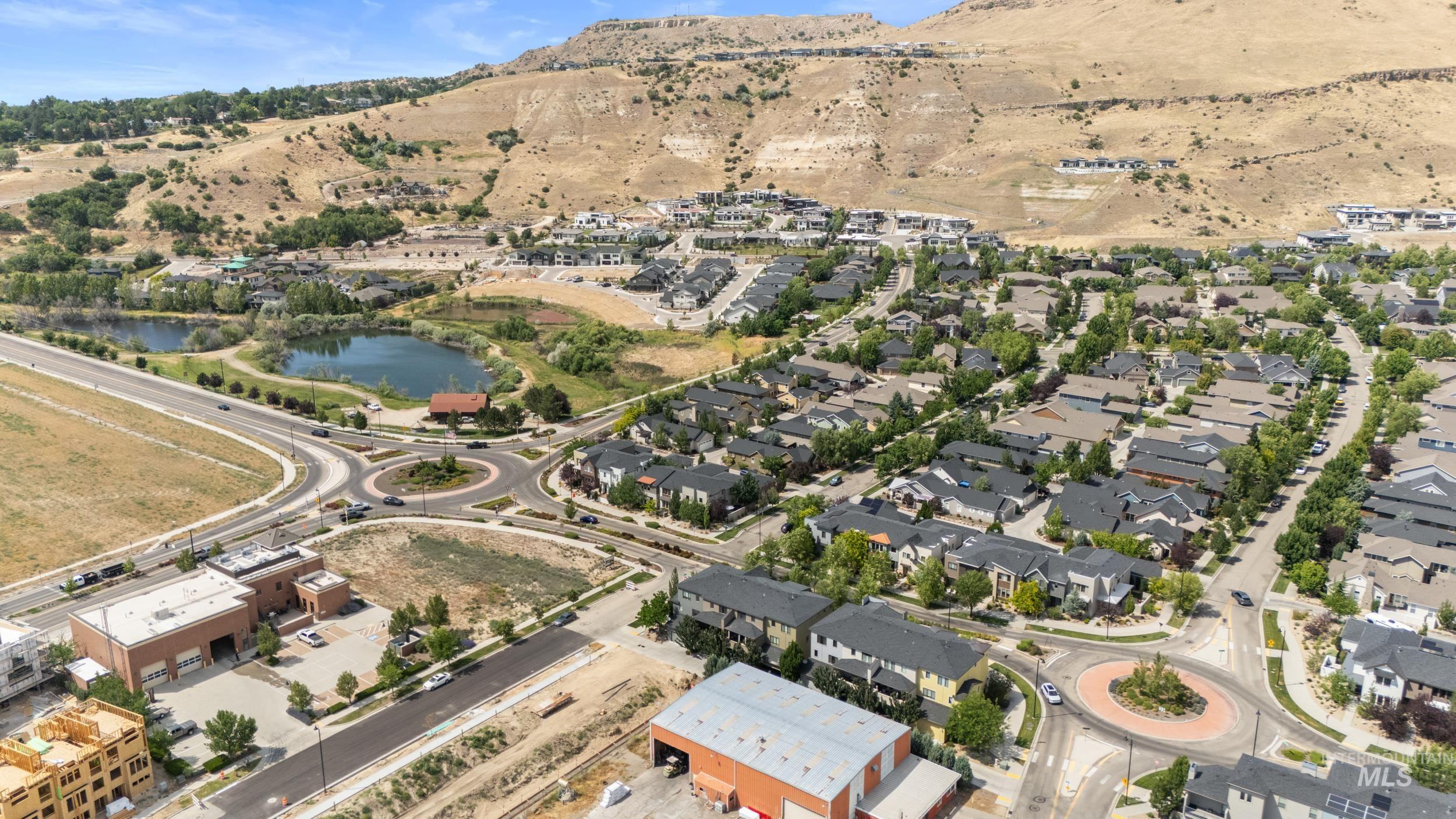 3681 E Parkcenter, Boise, Idaho 83716, 3 Bedrooms, 3.5 Bathrooms, Residential For Sale, Price $640,000,MLS 98991831
