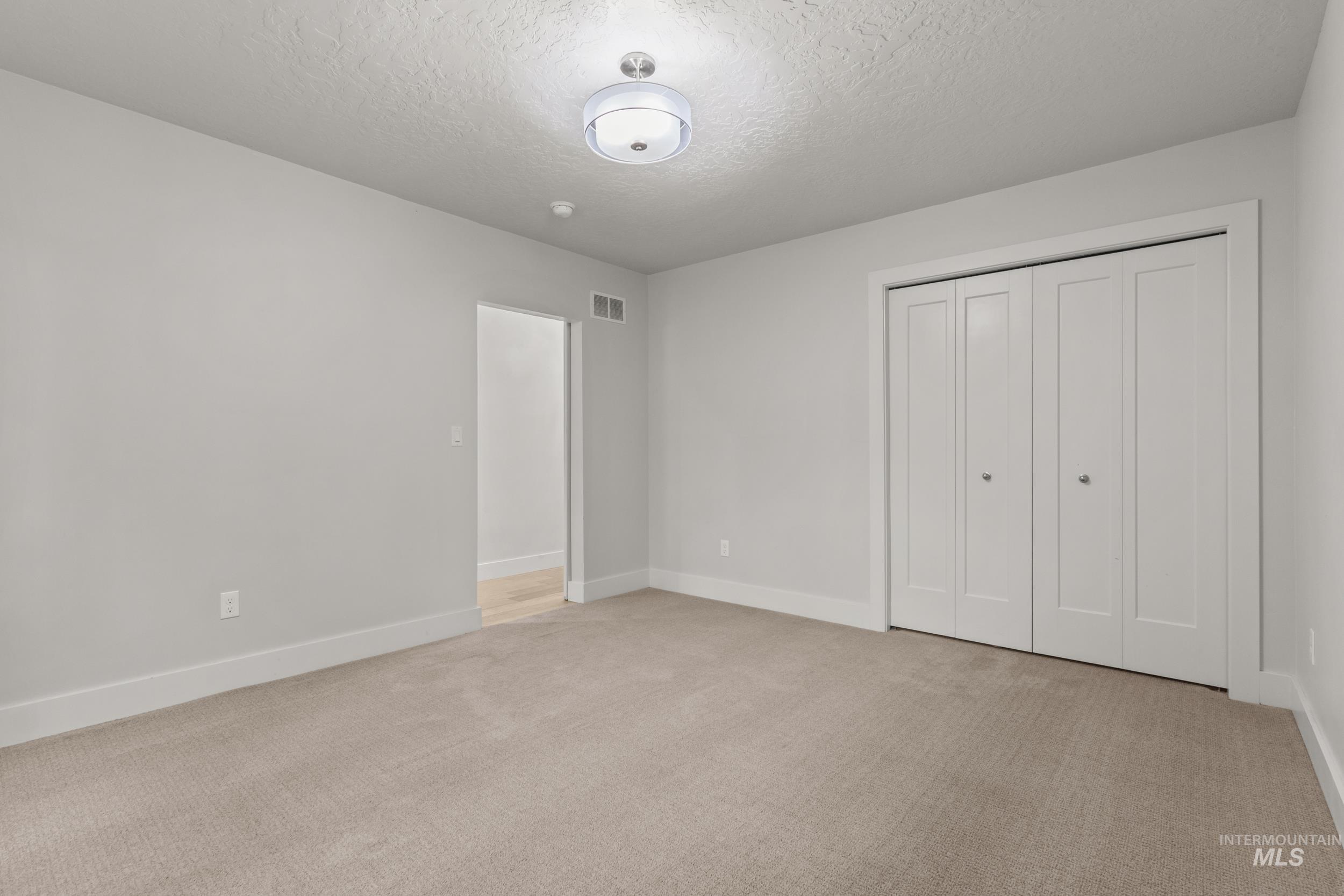 3681 E Parkcenter, Boise, Idaho 83716, 3 Bedrooms, 3.5 Bathrooms, Residential For Sale, Price $640,000,MLS 98991831