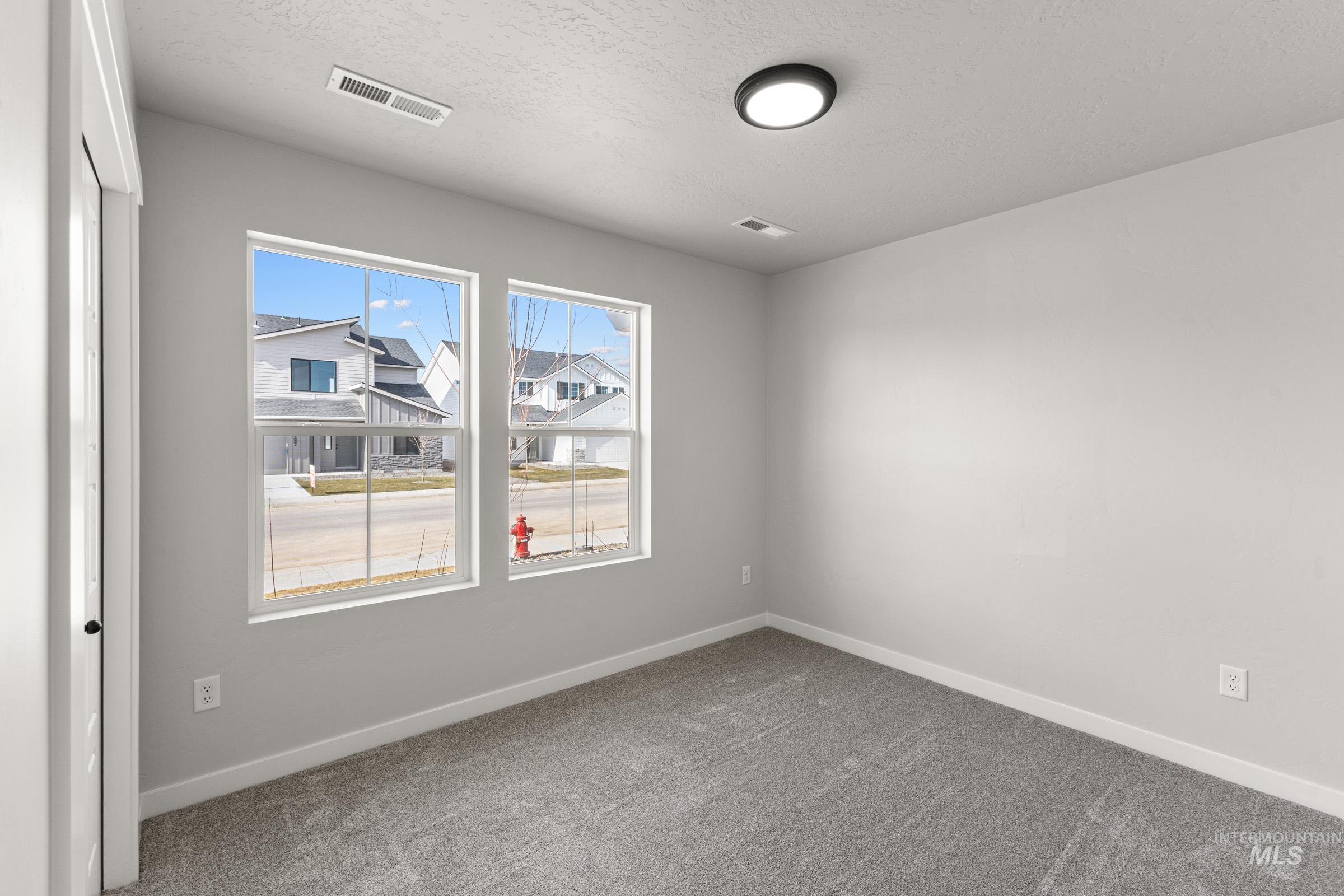 2493 W Red Jasper Dr, Kuna, Idaho 83634, 3 Bedrooms, 2 Bathrooms, Residential For Sale, Price $424,990,MLS 98991837