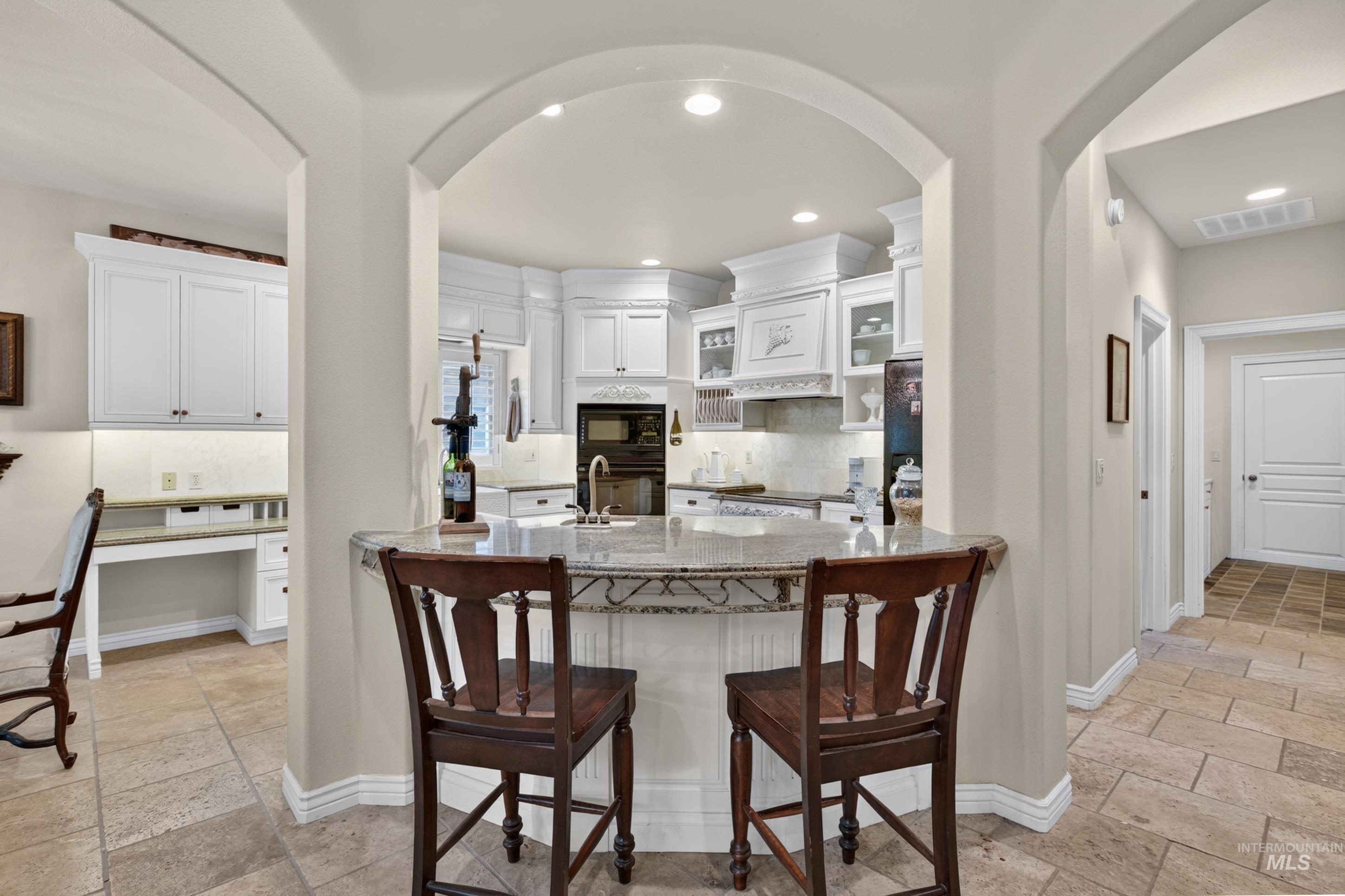 1670 S Willow Lake Way, Eagle, Idaho 83616, 4 Bedrooms, 3 Bathrooms, Residential For Sale, Price $885,000, 98991839