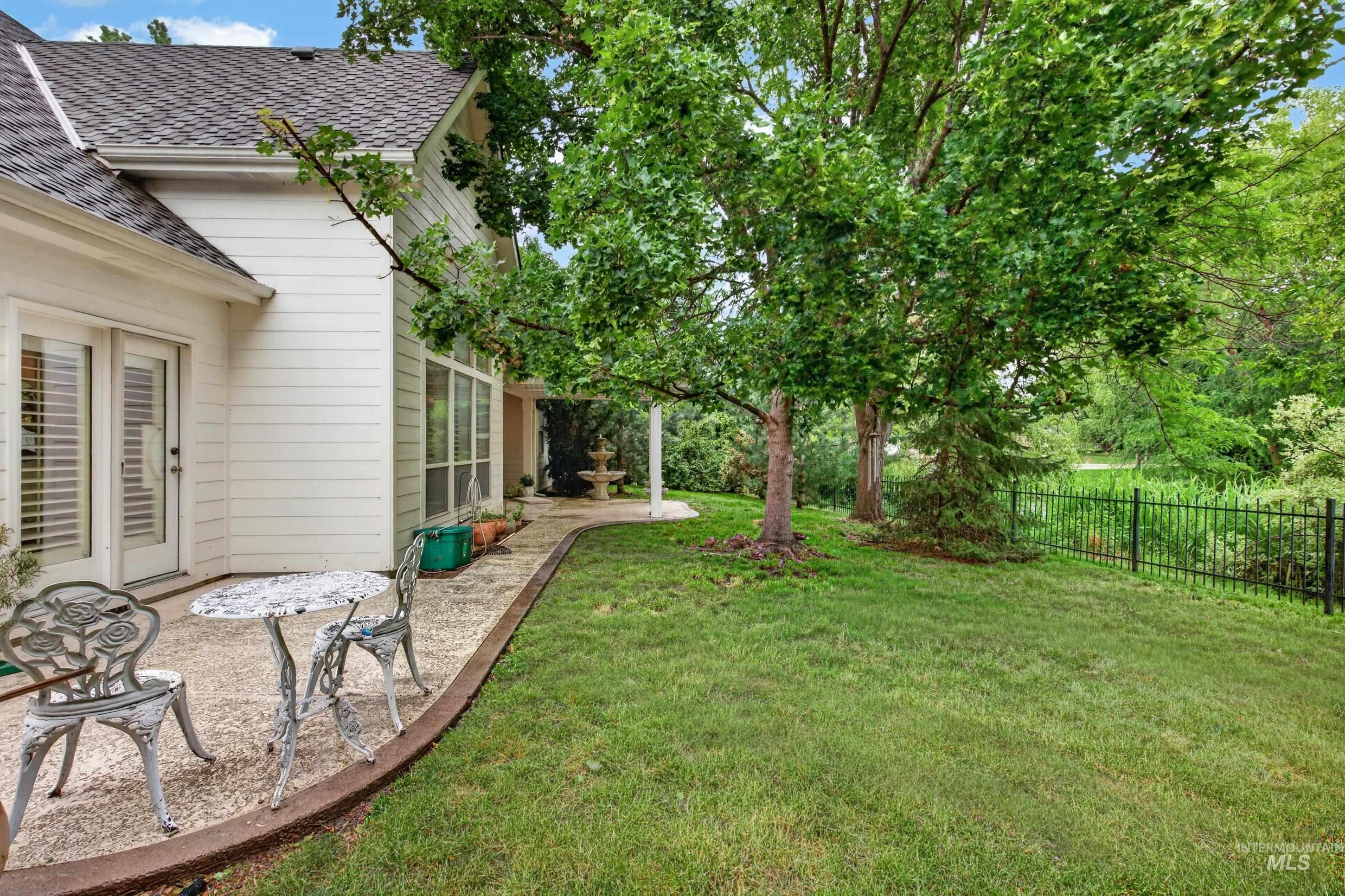 1670 S Willow Lake Way, Eagle, Idaho 83616, 4 Bedrooms, 3 Bathrooms, Residential For Sale, Price $885,000, 98991839