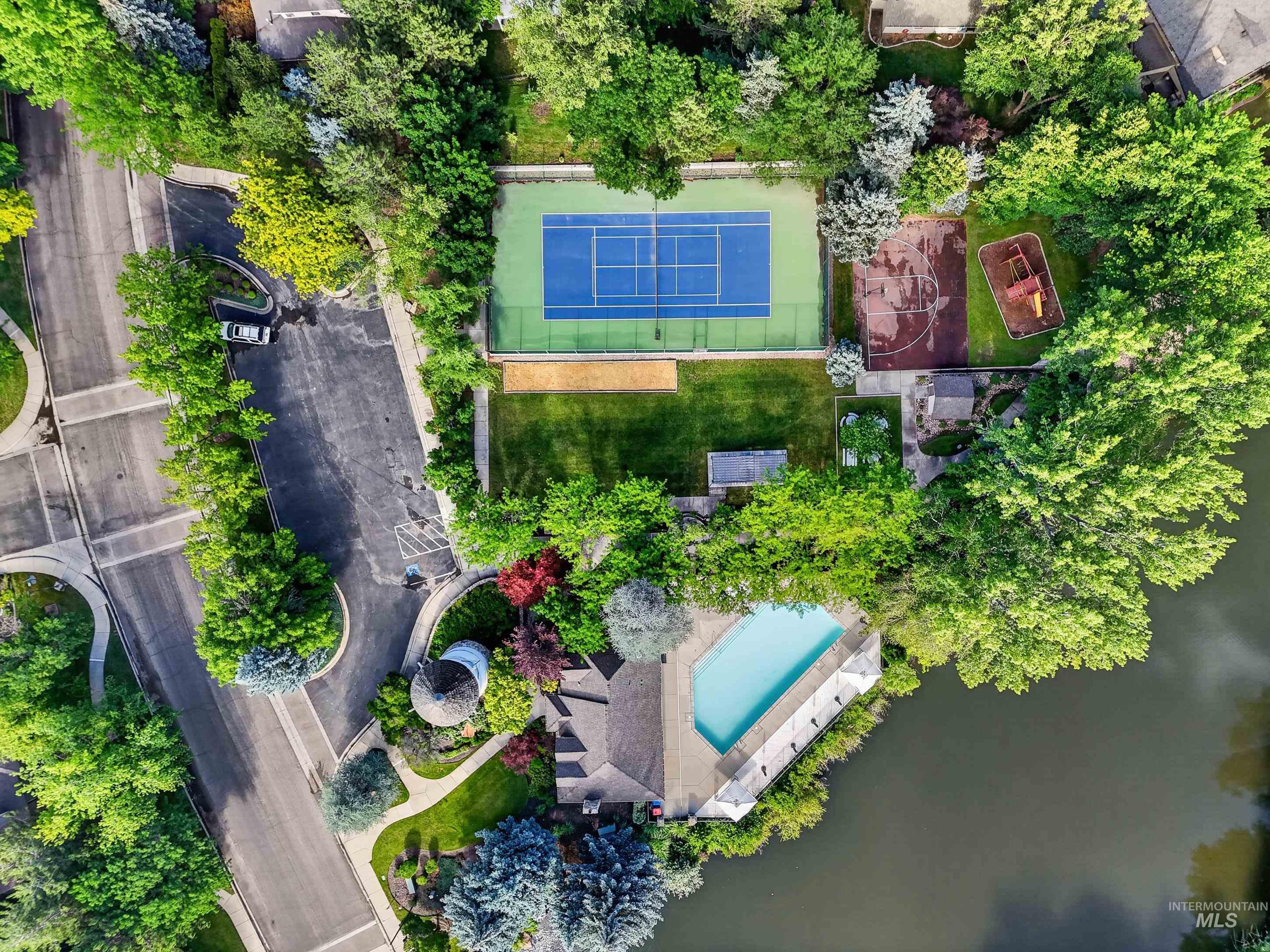 1670 S Willow Lake Way, Eagle, Idaho 83616, 4 Bedrooms, 3 Bathrooms, Residential For Sale, Price $885,000, 98991839
