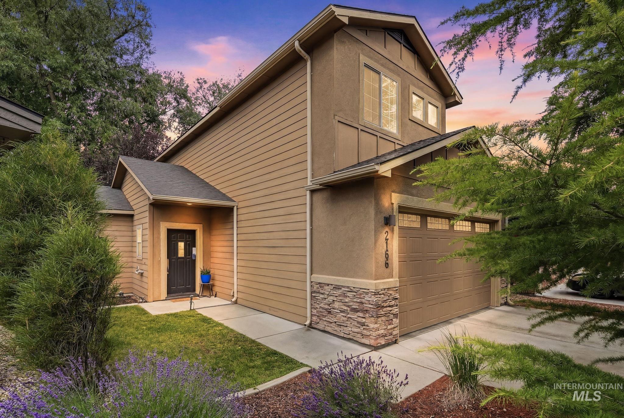 2166 S Myers Pl, Boise, Idaho 83706, 3 Bedrooms, 2.5 Bathrooms, Residential For Sale, Price $549,900,MLS 98991848