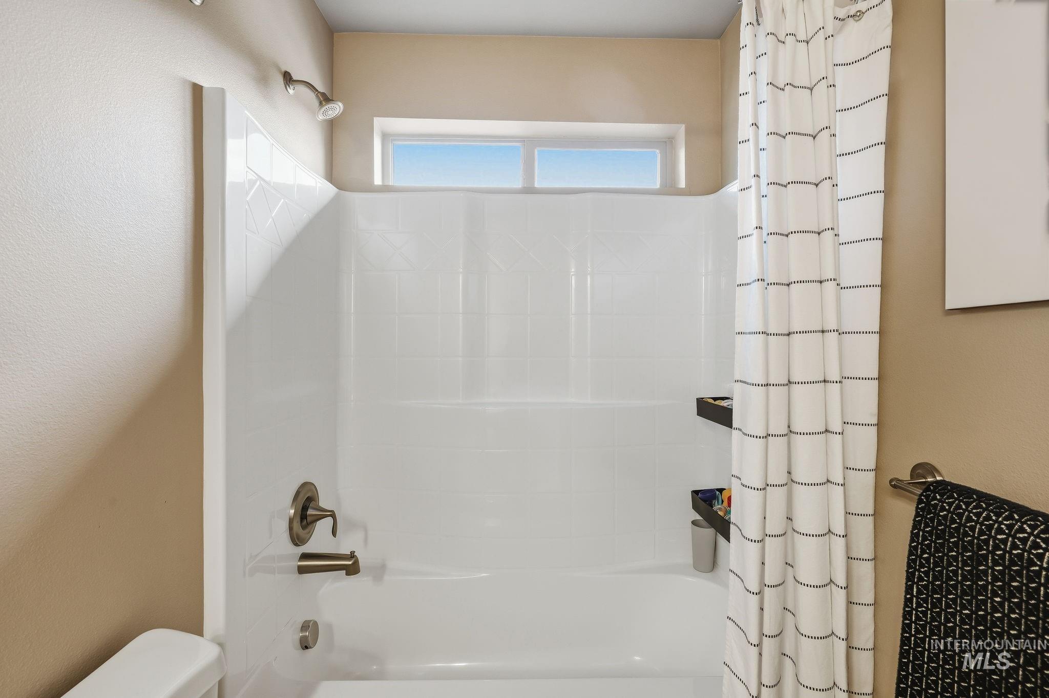 2166 S Myers Pl, Boise, Idaho 83706, 3 Bedrooms, 2.5 Bathrooms, Residential For Sale, Price $549,900,MLS 98991848