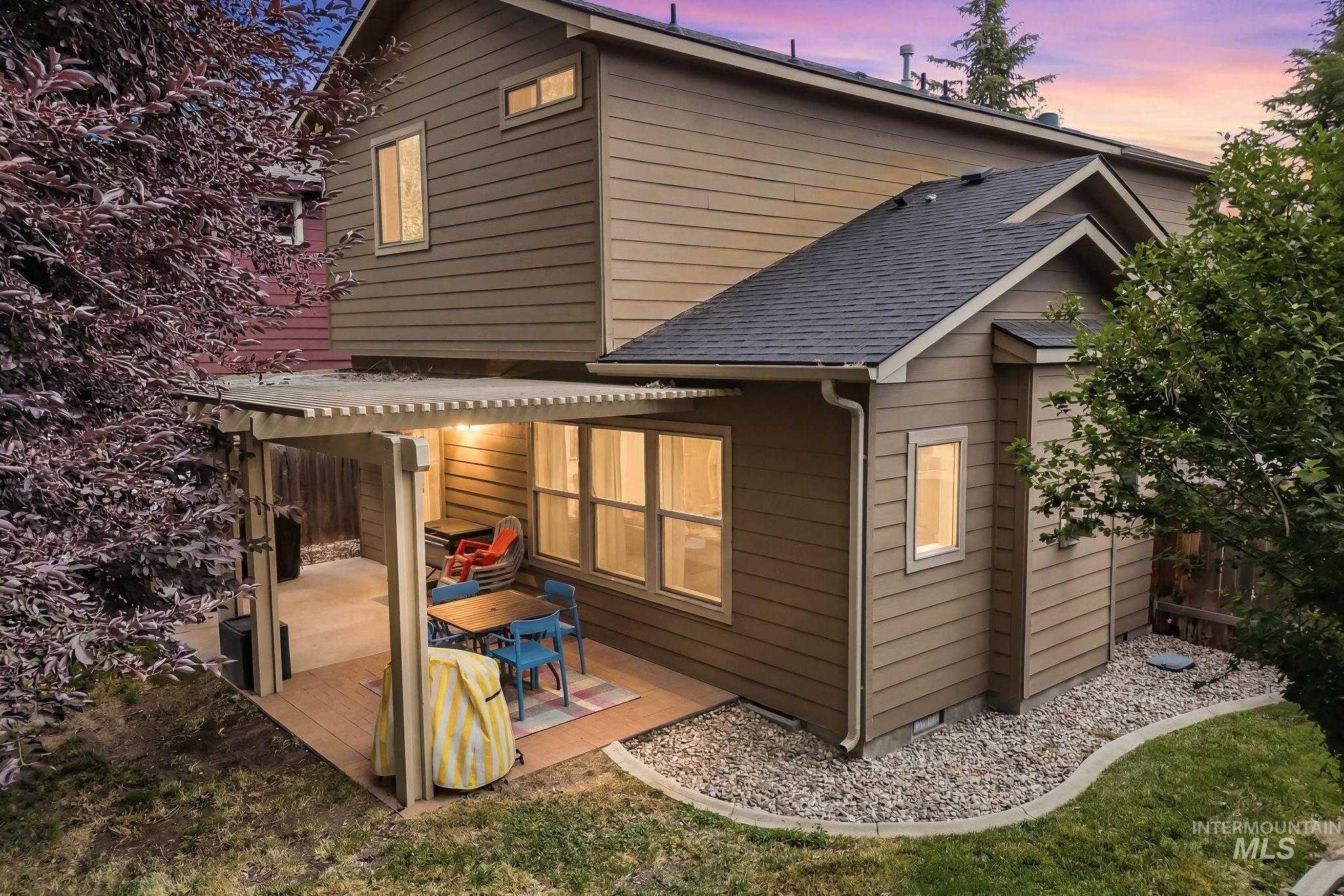 2166 S Myers Pl, Boise, Idaho 83706, 3 Bedrooms, 2.5 Bathrooms, Residential For Sale, Price $549,900,MLS 98991848