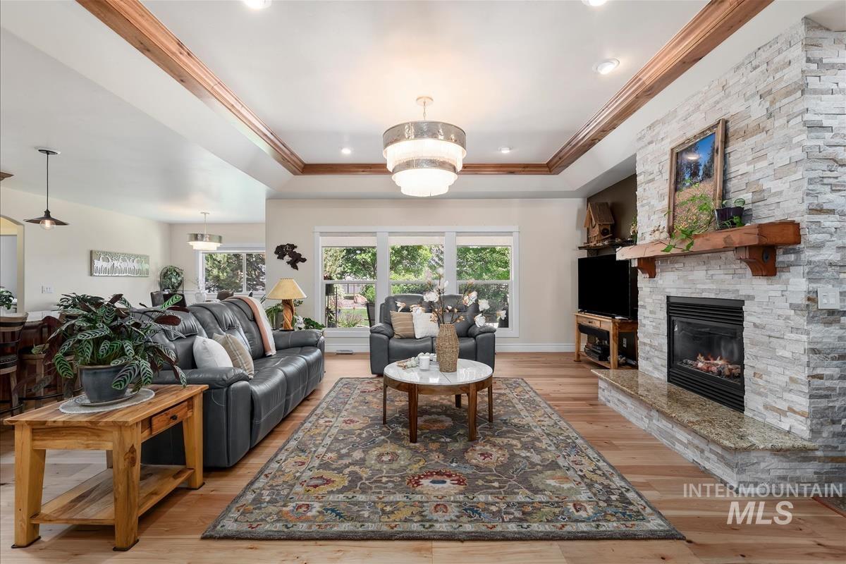 4578 W Montage Dr, Eagle, Idaho 83616, 3 Bedrooms, 2.5 Bathrooms, Residential For Sale, Price $869,900,MLS 98991850