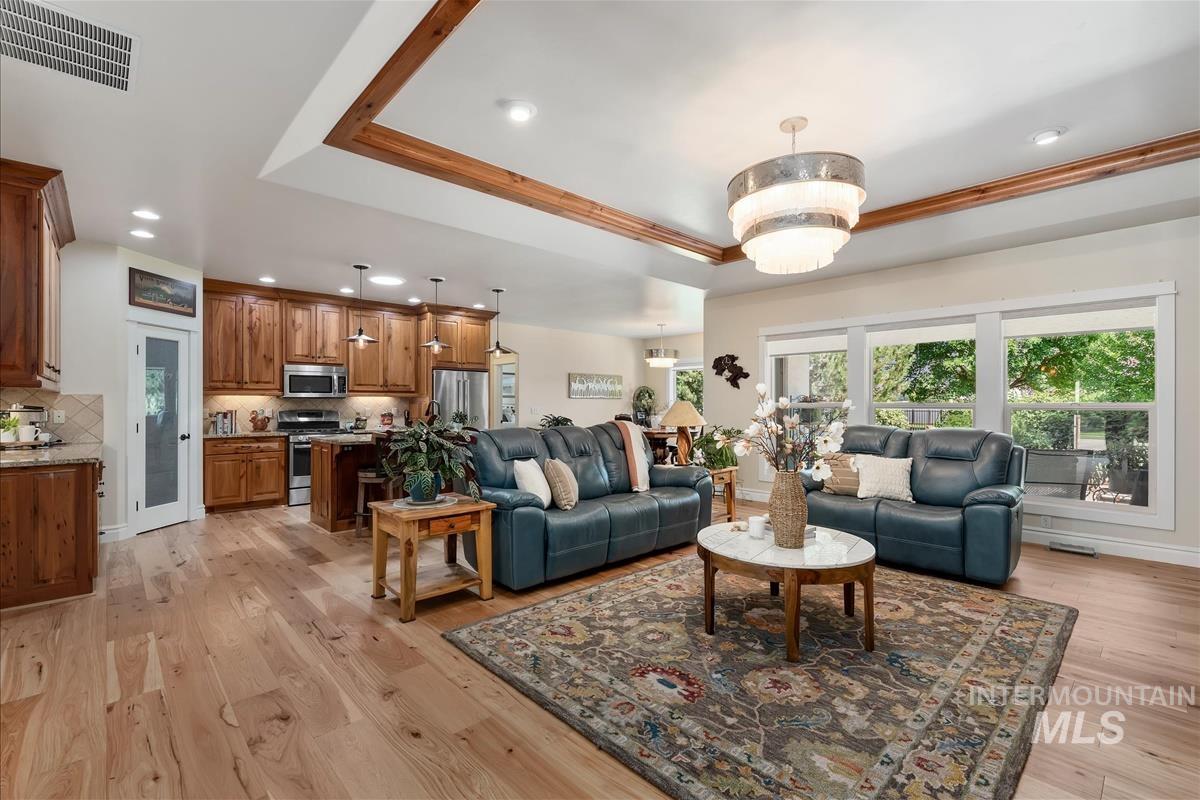 4578 W Montage Dr, Eagle, Idaho 83616, 3 Bedrooms, 2.5 Bathrooms, Residential For Sale, Price $869,900,MLS 98991850