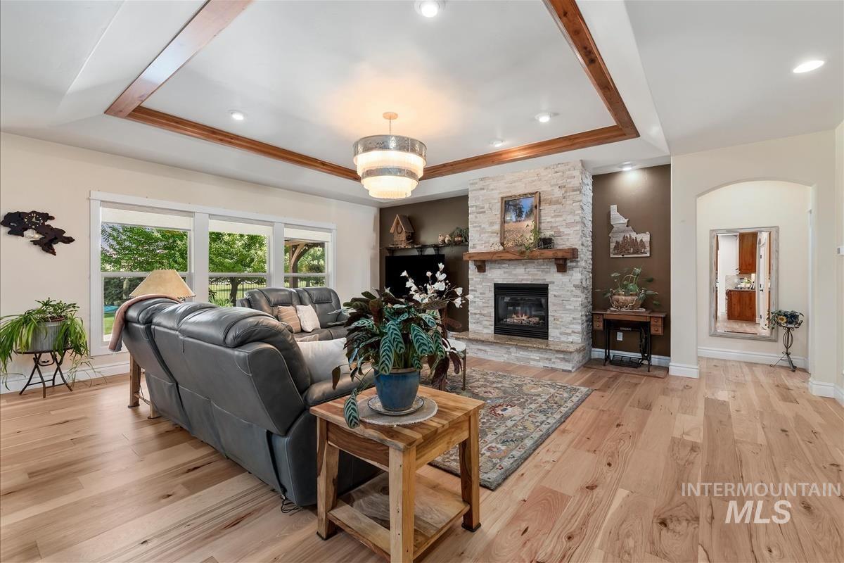 4578 W Montage Dr, Eagle, Idaho 83616, 3 Bedrooms, 2.5 Bathrooms, Residential For Sale, Price $869,900,MLS 98991850