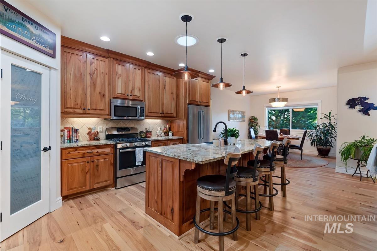 4578 W Montage Dr, Eagle, Idaho 83616, 3 Bedrooms, 2.5 Bathrooms, Residential For Sale, Price $869,900,MLS 98991850