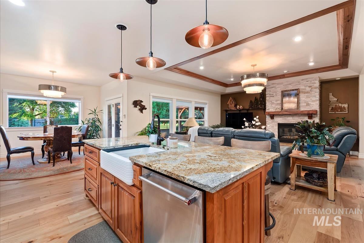 4578 W Montage Dr, Eagle, Idaho 83616, 3 Bedrooms, 2.5 Bathrooms, Residential For Sale, Price $869,900,MLS 98991850