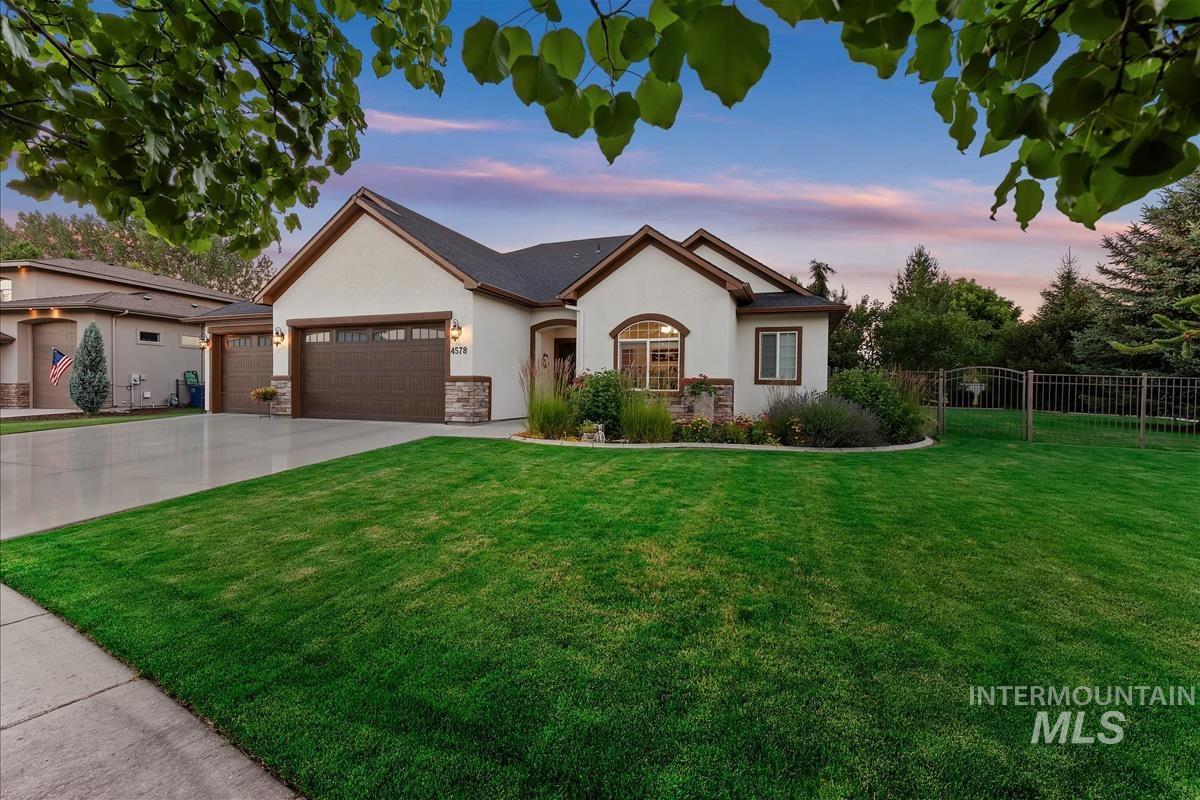 4578 W Montage Dr, Eagle, Idaho 83616, 3 Bedrooms, 2.5 Bathrooms, Residential For Sale, Price $869,900,MLS 98991850