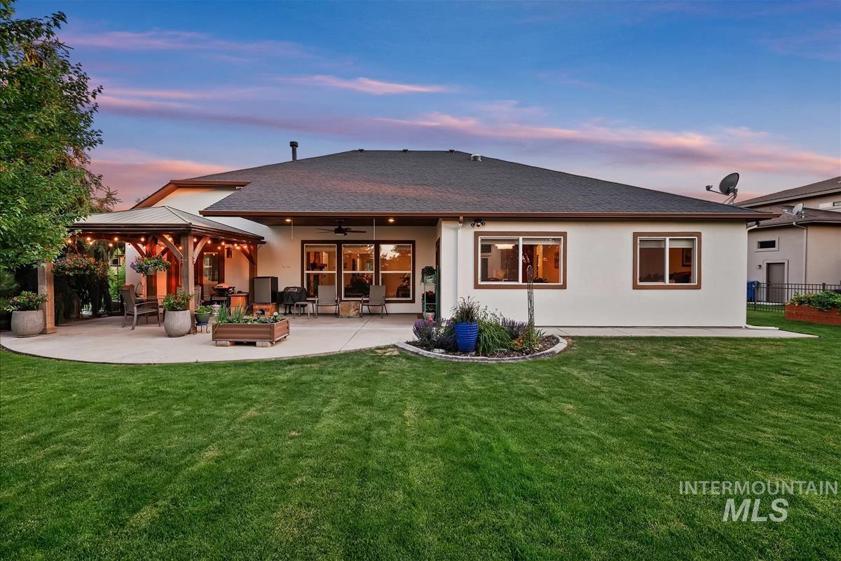 4578 W Montage Dr, Eagle, Idaho 83616, 3 Bedrooms, 2.5 Bathrooms, Residential For Sale, Price $869,900,MLS 98991850