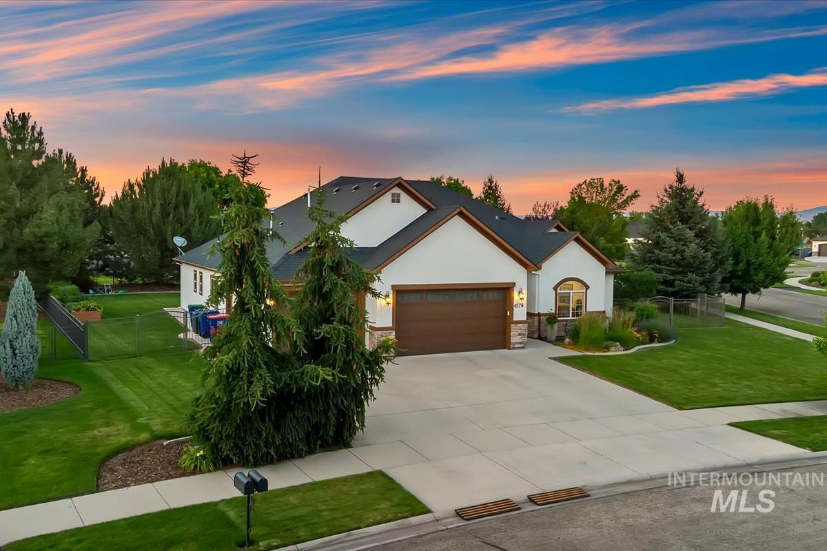 4578 W Montage Dr, Eagle, Idaho 83616, 3 Bedrooms, 2.5 Bathrooms, Residential For Sale, Price $869,900,MLS 98991850