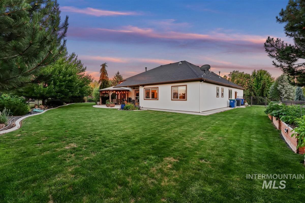 4578 W Montage Dr, Eagle, Idaho 83616, 3 Bedrooms, 2.5 Bathrooms, Residential For Sale, Price $869,900,MLS 98991850