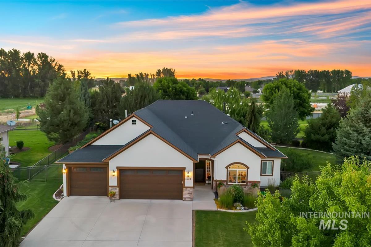 4578 W Montage Dr, Eagle, Idaho 83616, 3 Bedrooms, 2.5 Bathrooms, Residential For Sale, Price $869,900,MLS 98991850