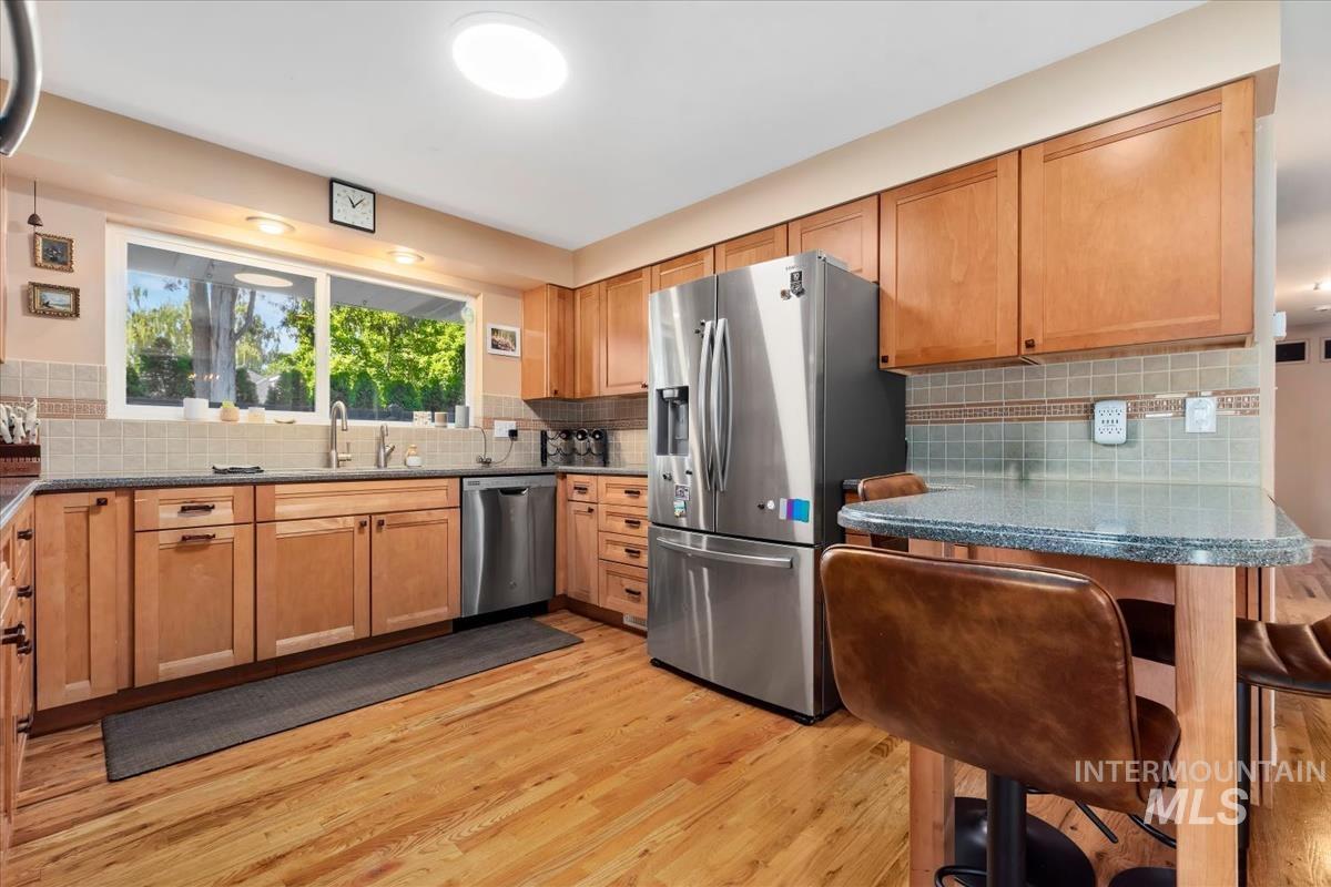 2027 N Amber St, Boise, Idaho 83706, 4 Bedrooms, 3.5 Bathrooms, Residential For Sale, Price $825,000,MLS 98991852