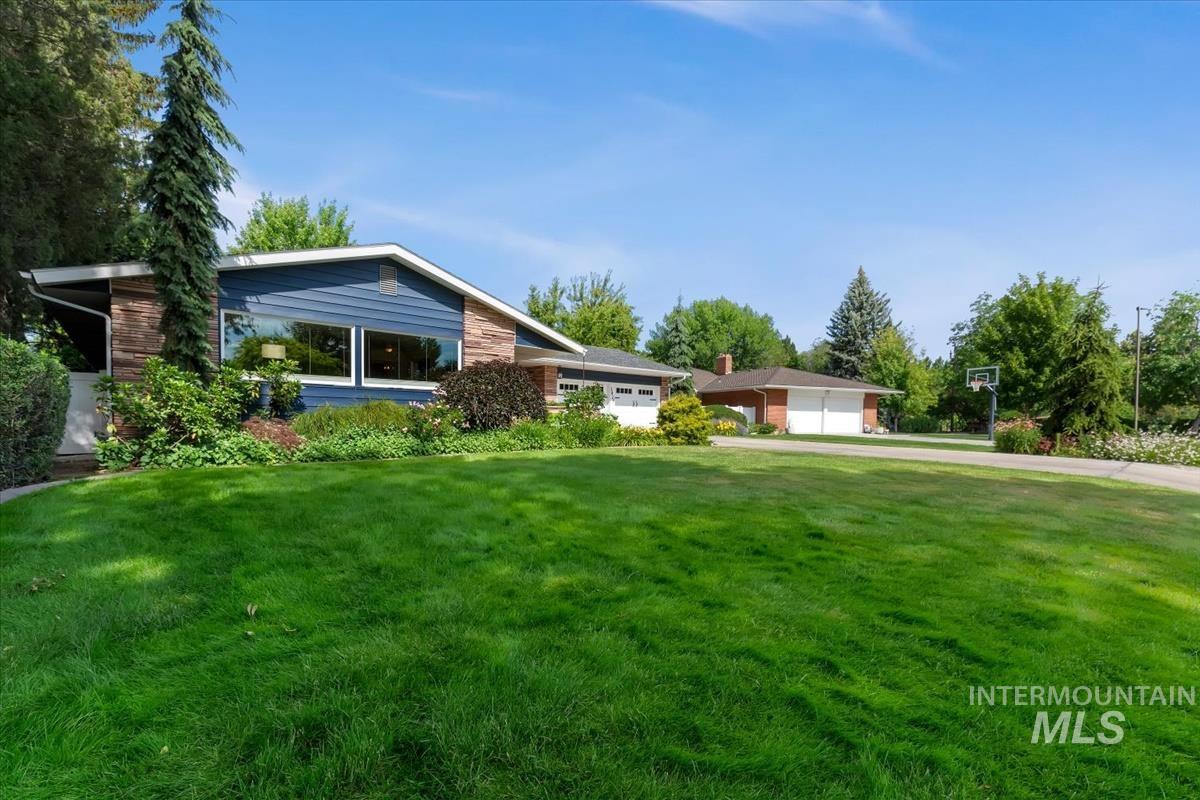2027 N Amber St, Boise, Idaho 83706, 4 Bedrooms, 3.5 Bathrooms, Residential For Sale, Price $825,000,MLS 98991852