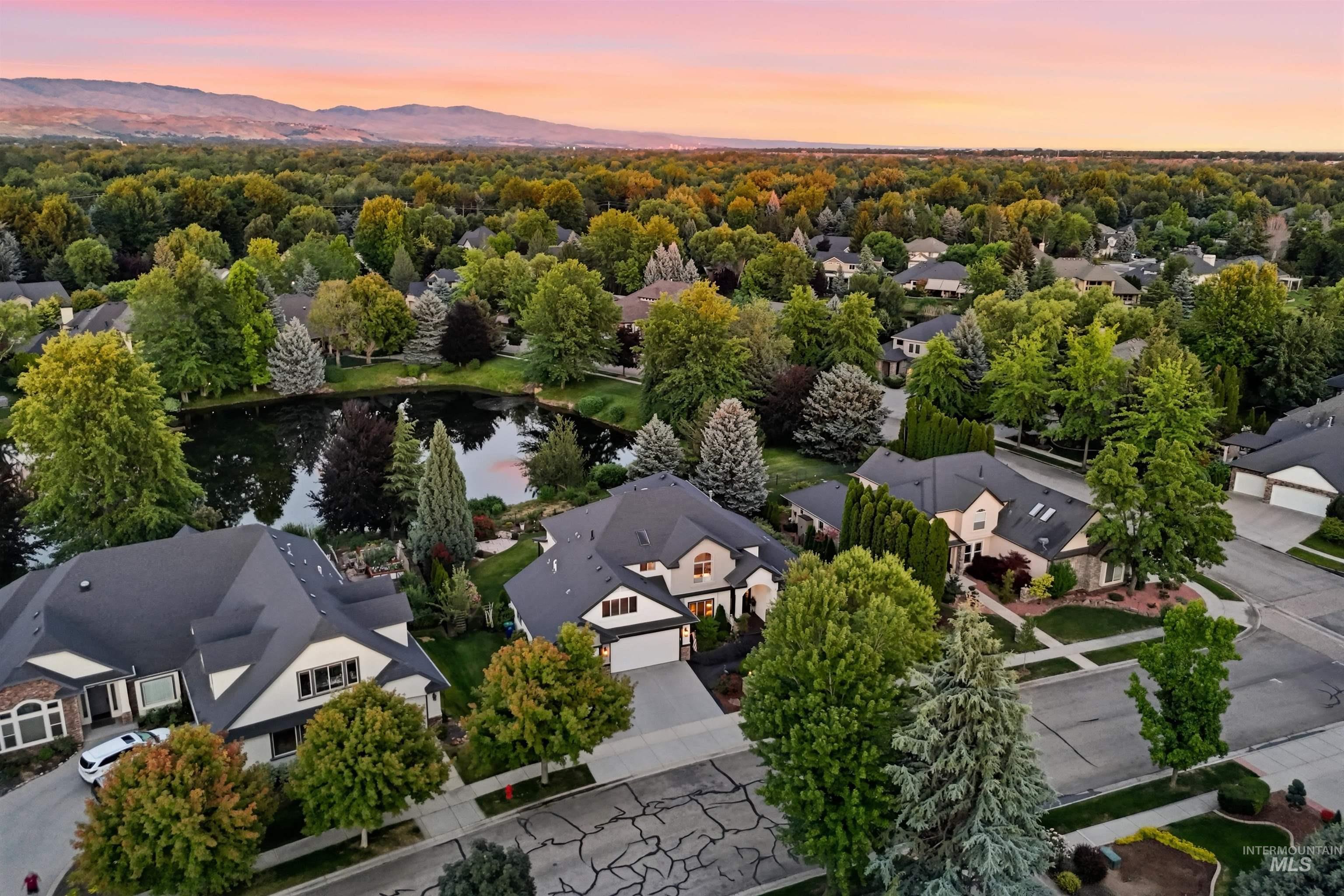 1100 S Arbor Island Way, Eagle, Idaho 83616, 4 Bedrooms, 3 Bathrooms, Residential For Sale, Price $1,325,000,MLS 98991856