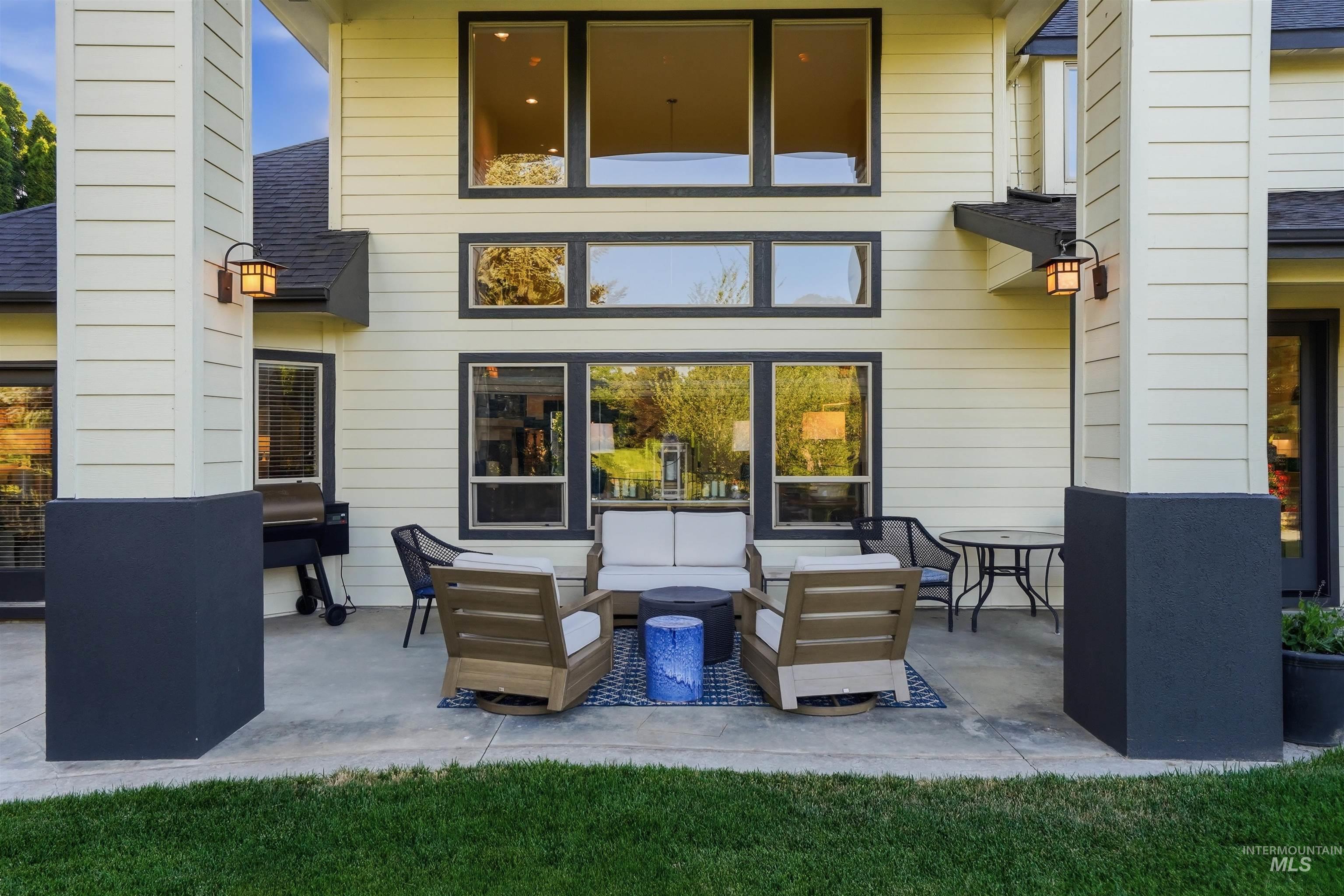 1100 S Arbor Island Way, Eagle, Idaho 83616, 4 Bedrooms, 3 Bathrooms, Residential For Sale, Price $1,325,000,MLS 98991856