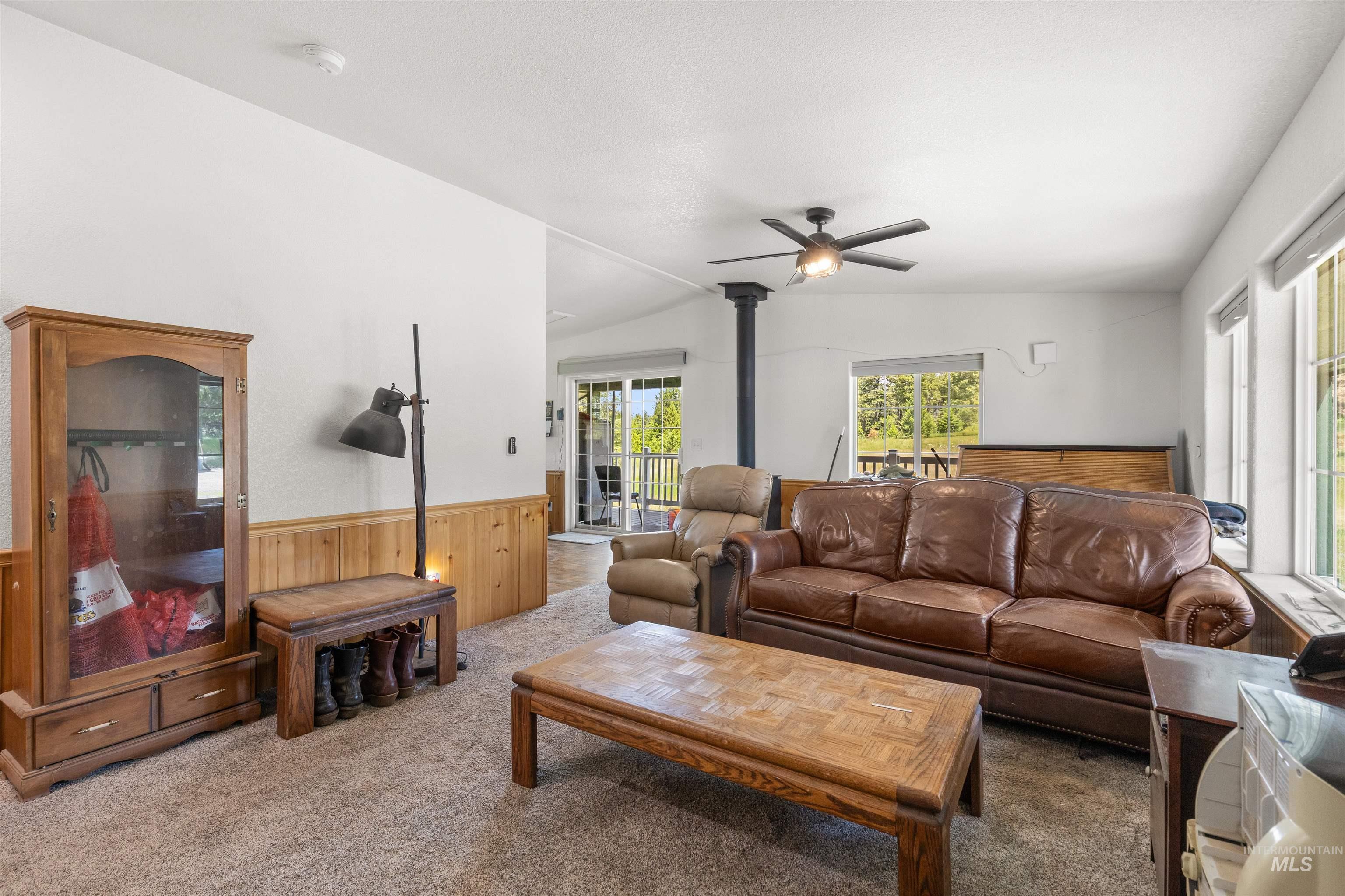 43874 Yellow Pine Avenue, Winchester, Idaho 83555, 3 Bedrooms, 1.5 Bathrooms, Residential For Sale, Price $525,000,MLS 98991857