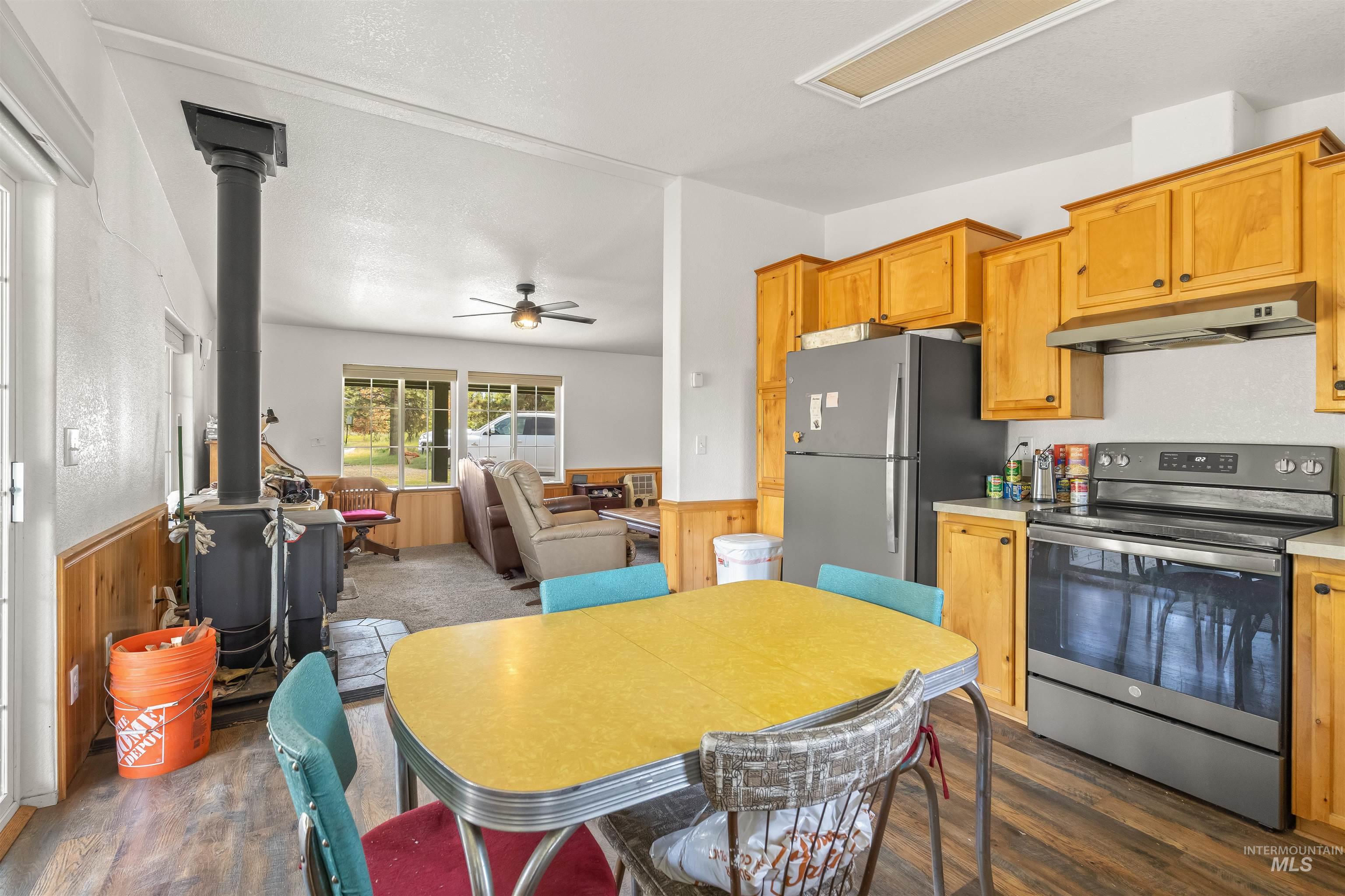 43874 Yellow Pine Avenue, Winchester, Idaho 83555, 3 Bedrooms, 1.5 Bathrooms, Residential For Sale, Price $525,000,MLS 98991857