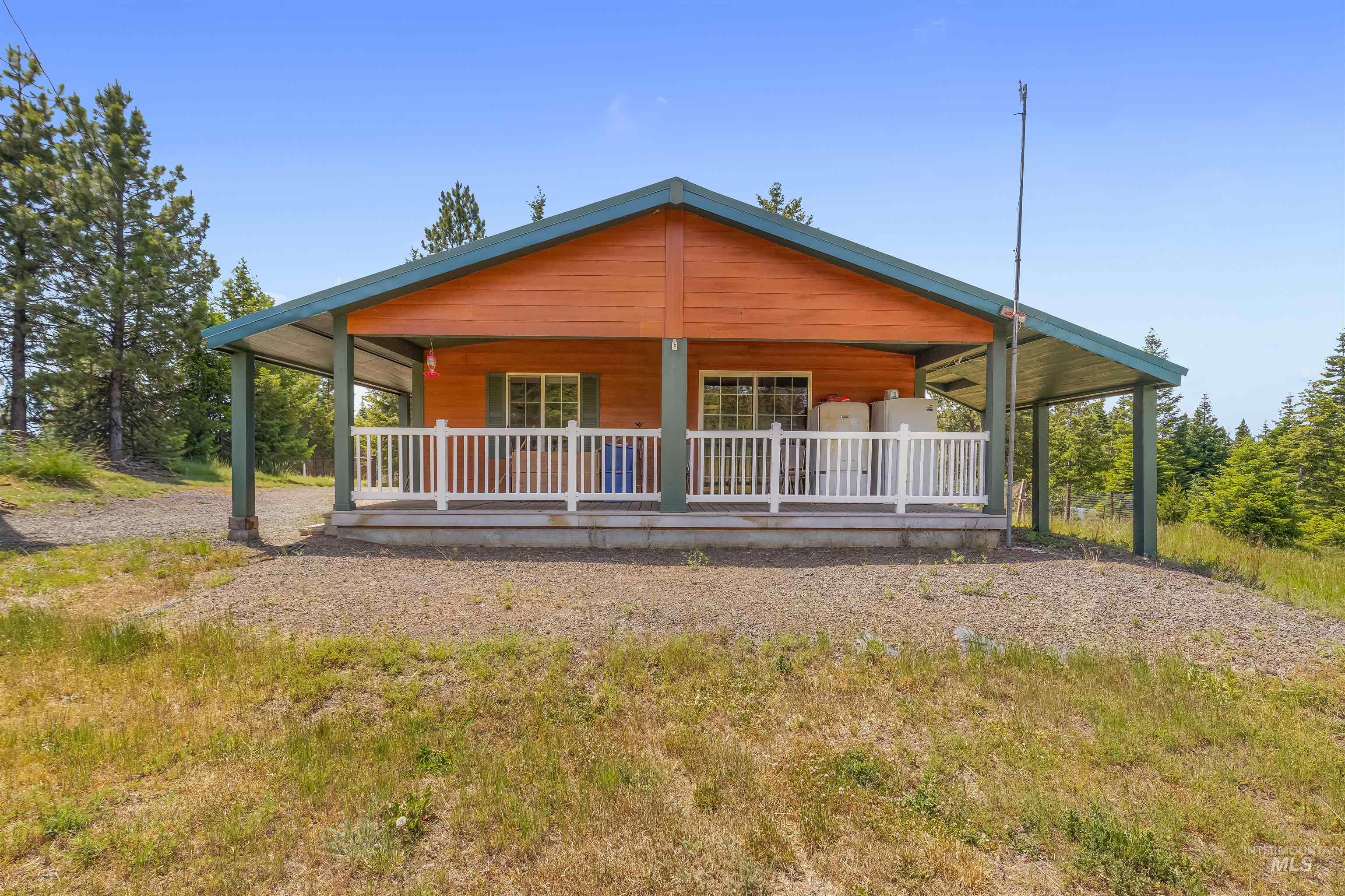 43874 Yellow Pine Avenue, Winchester, Idaho 83555, 3 Bedrooms, 1.5 Bathrooms, Residential For Sale, Price $525,000,MLS 98991857