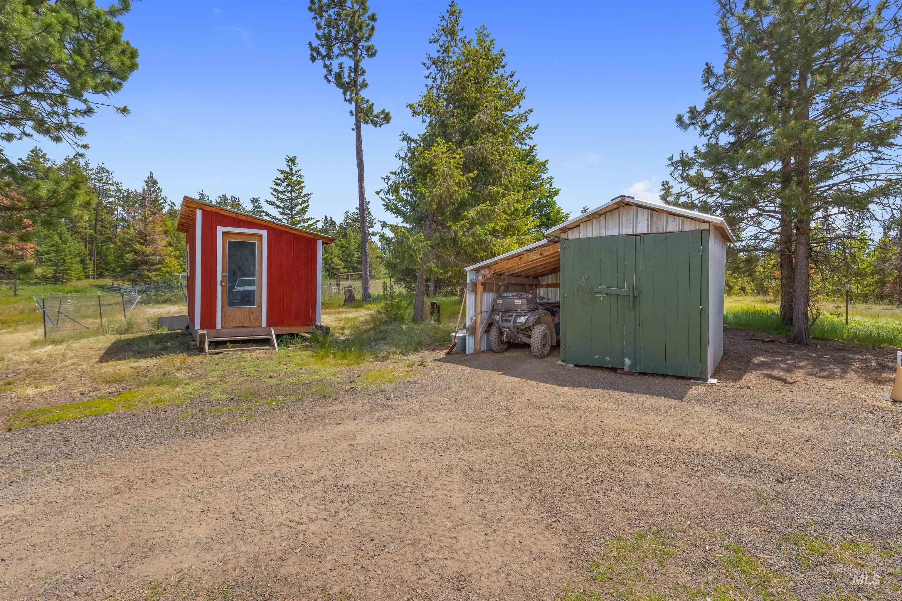 43874 Yellow Pine Avenue, Winchester, Idaho 83555, 3 Bedrooms, 1.5 Bathrooms, Residential For Sale, Price $525,000,MLS 98991857