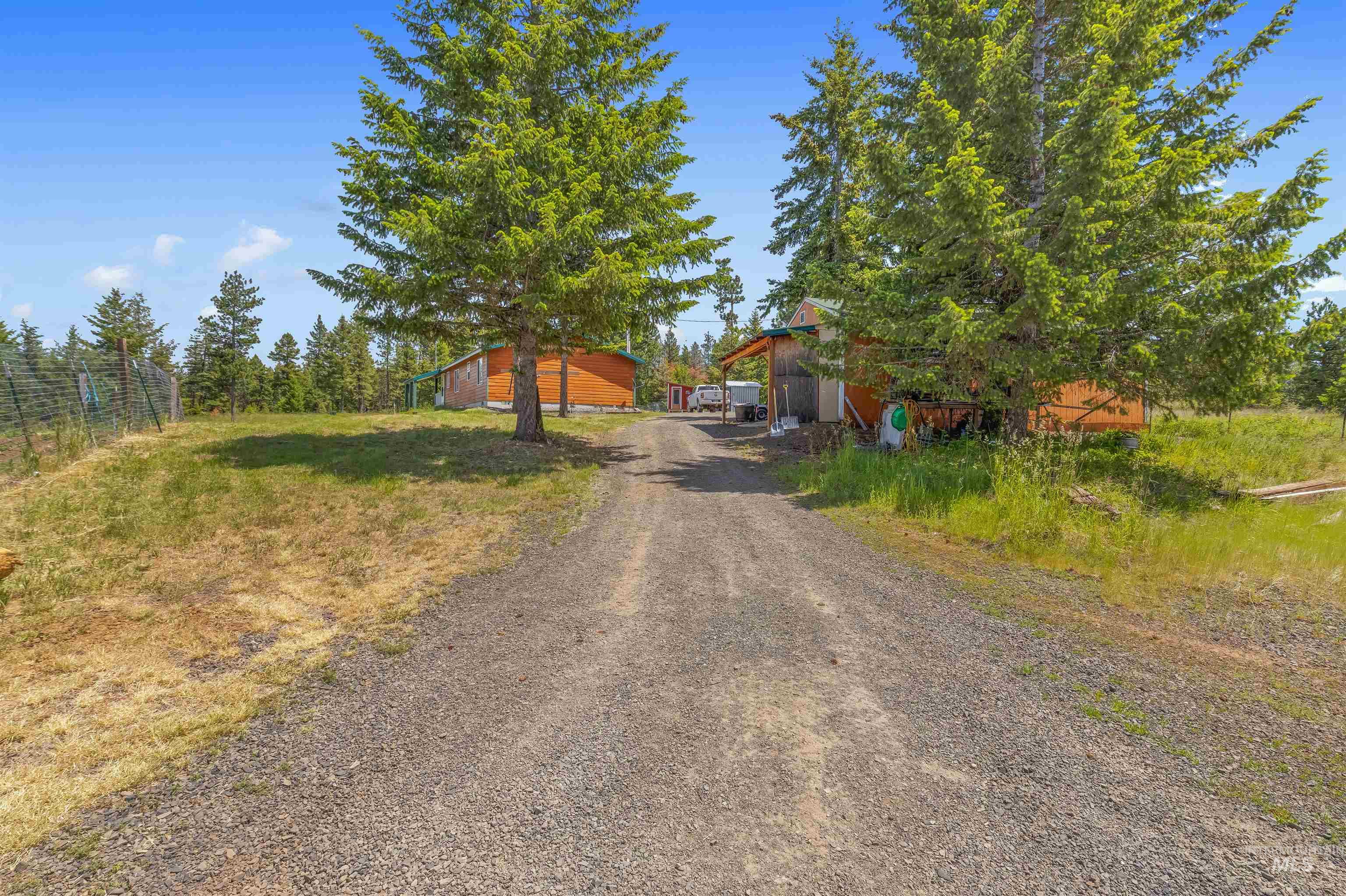 43874 Yellow Pine Avenue, Winchester, Idaho 83555, 3 Bedrooms, 1.5 Bathrooms, Residential For Sale, Price $525,000,MLS 98991857