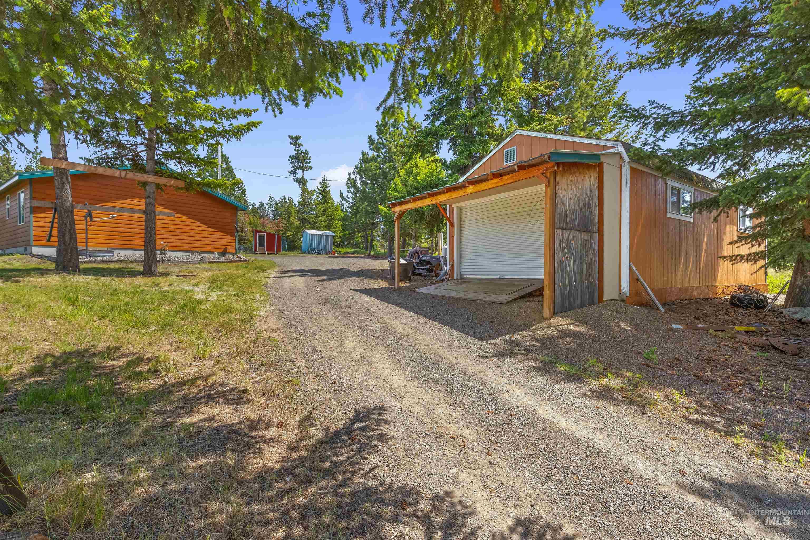 43874 Yellow Pine Avenue, Winchester, Idaho 83555, 3 Bedrooms, 1.5 Bathrooms, Residential For Sale, Price $525,000,MLS 98991857