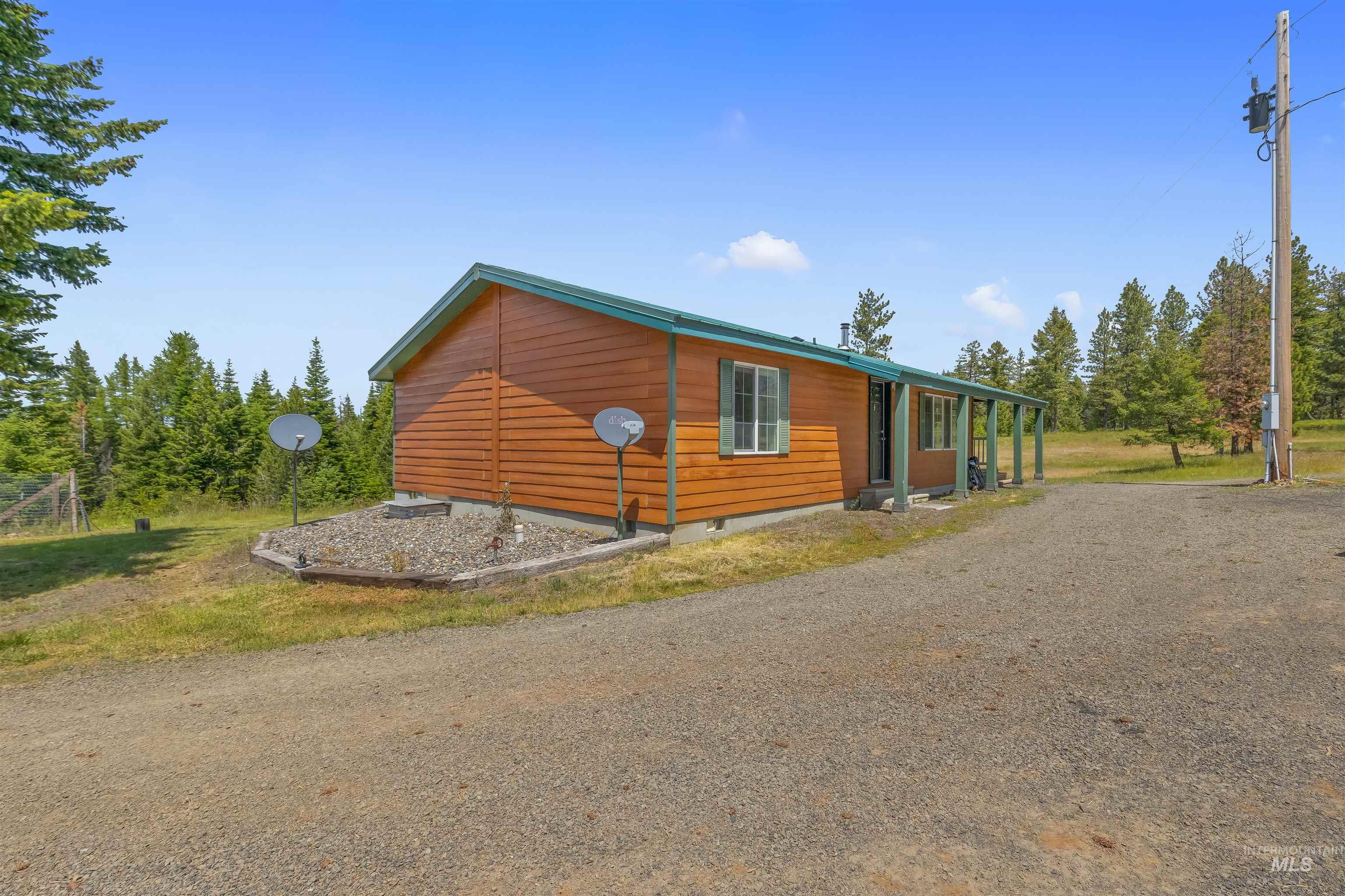43874 Yellow Pine Avenue, Winchester, Idaho 83555, 3 Bedrooms, 1.5 Bathrooms, Residential For Sale, Price $525,000,MLS 98991857