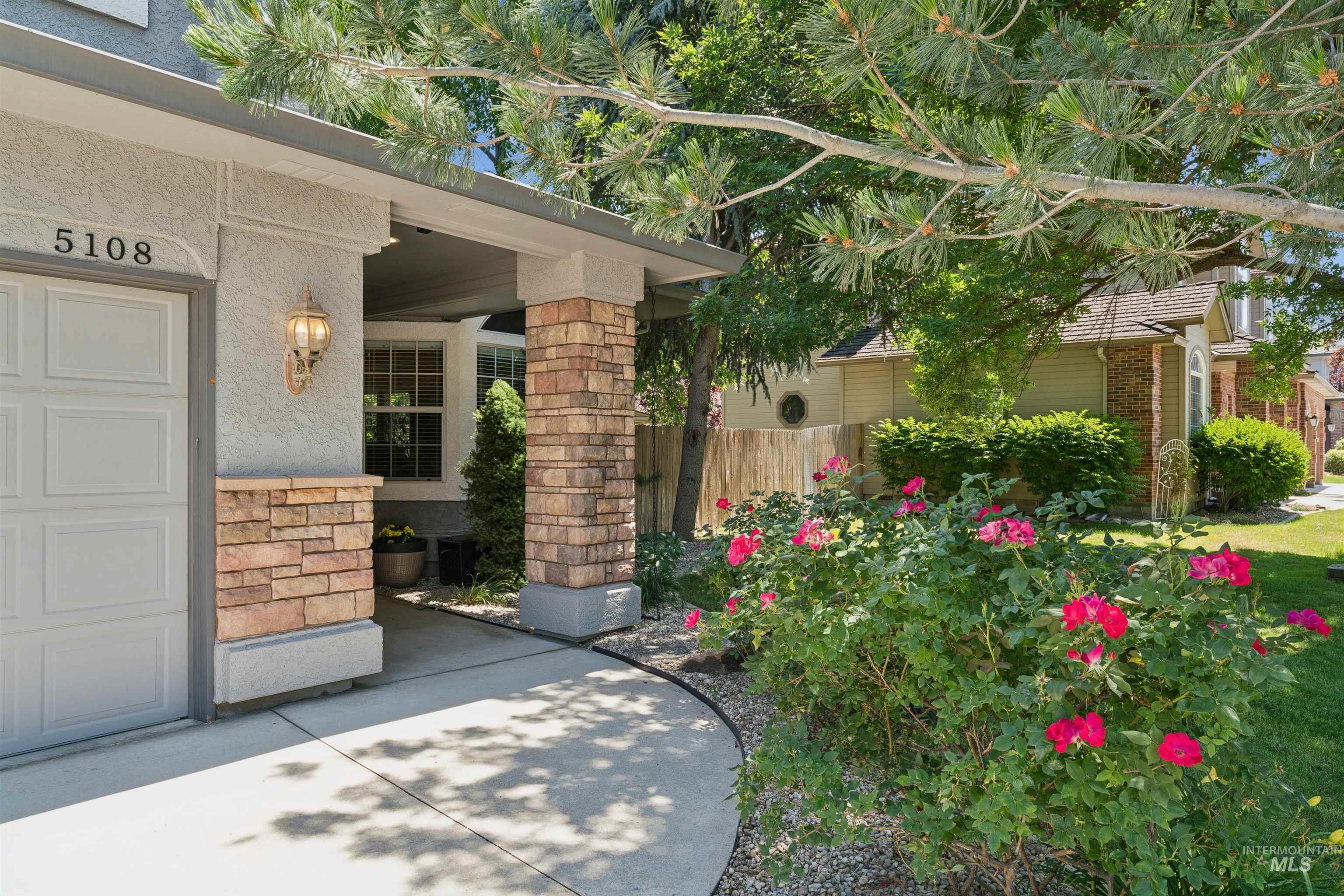 5108 N Samson, Boise, Idaho 83704, 3 Bedrooms, 3.5 Bathrooms, Residential For Sale, Price $675,000,MLS 98991865