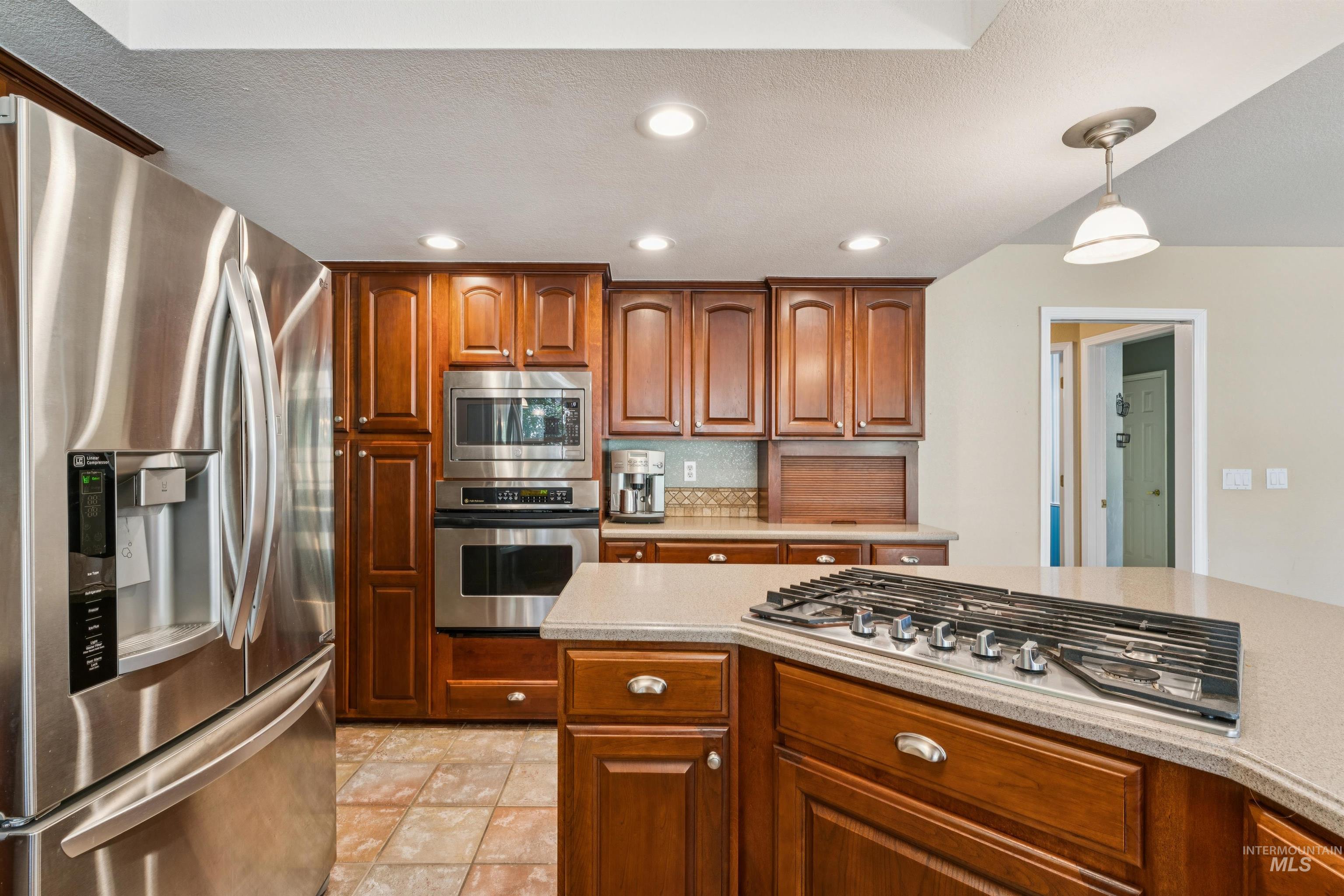 5108 N Samson, Boise, Idaho 83704, 3 Bedrooms, 3.5 Bathrooms, Residential For Sale, Price $649,000,MLS 98991865