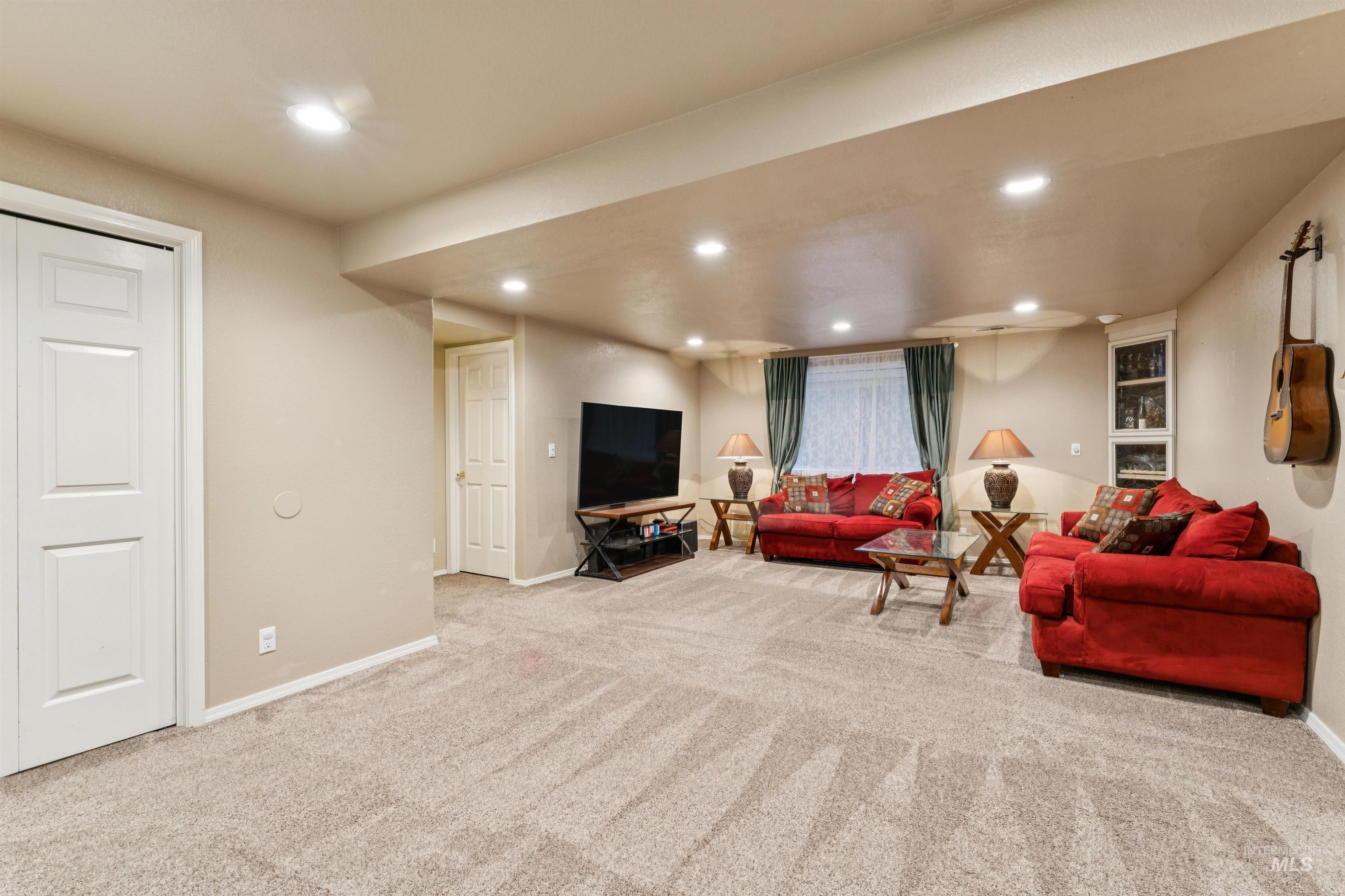 5108 N Samson, Boise, Idaho 83704, 3 Bedrooms, 3.5 Bathrooms, Residential For Sale, Price $675,000,MLS 98991865